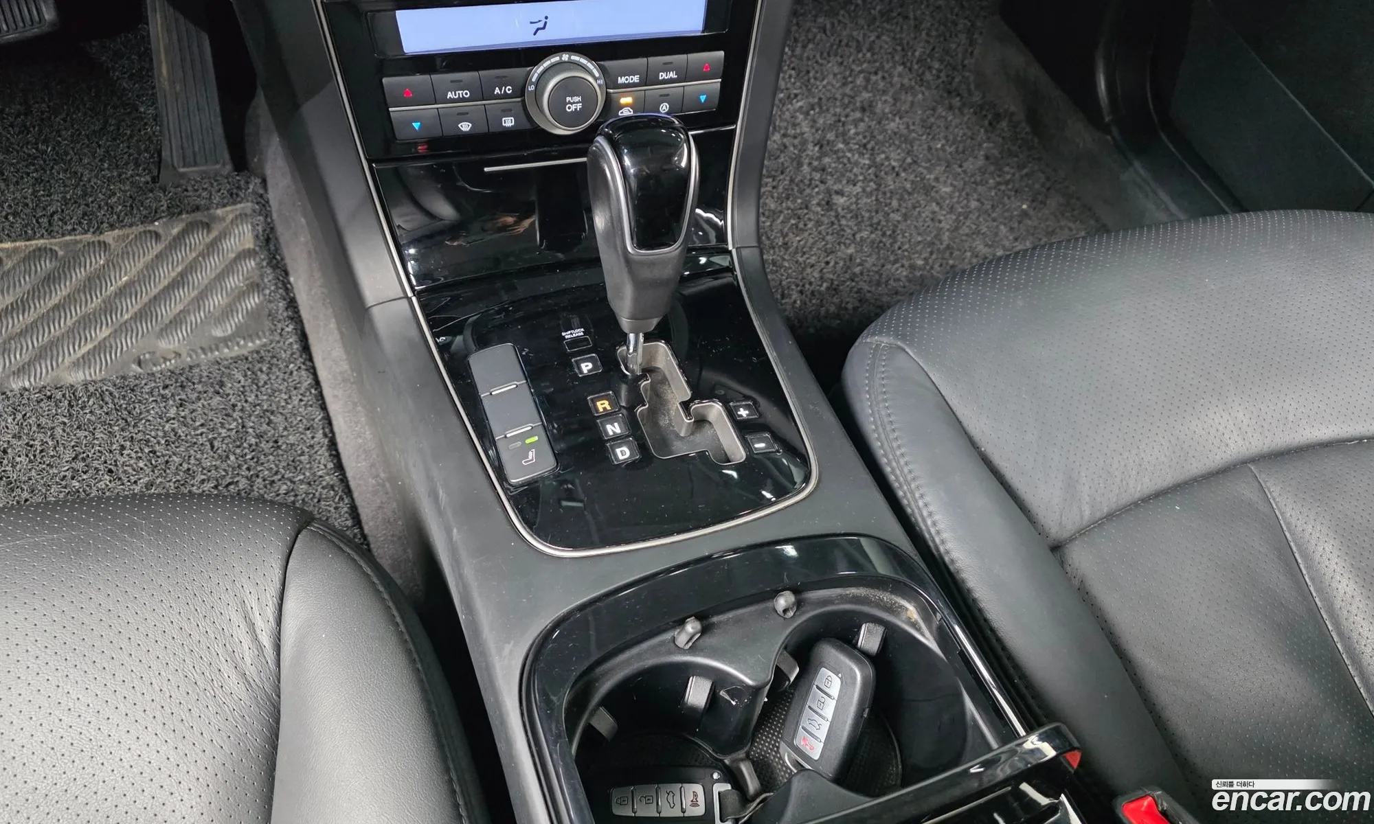 Kia Opirus Premium