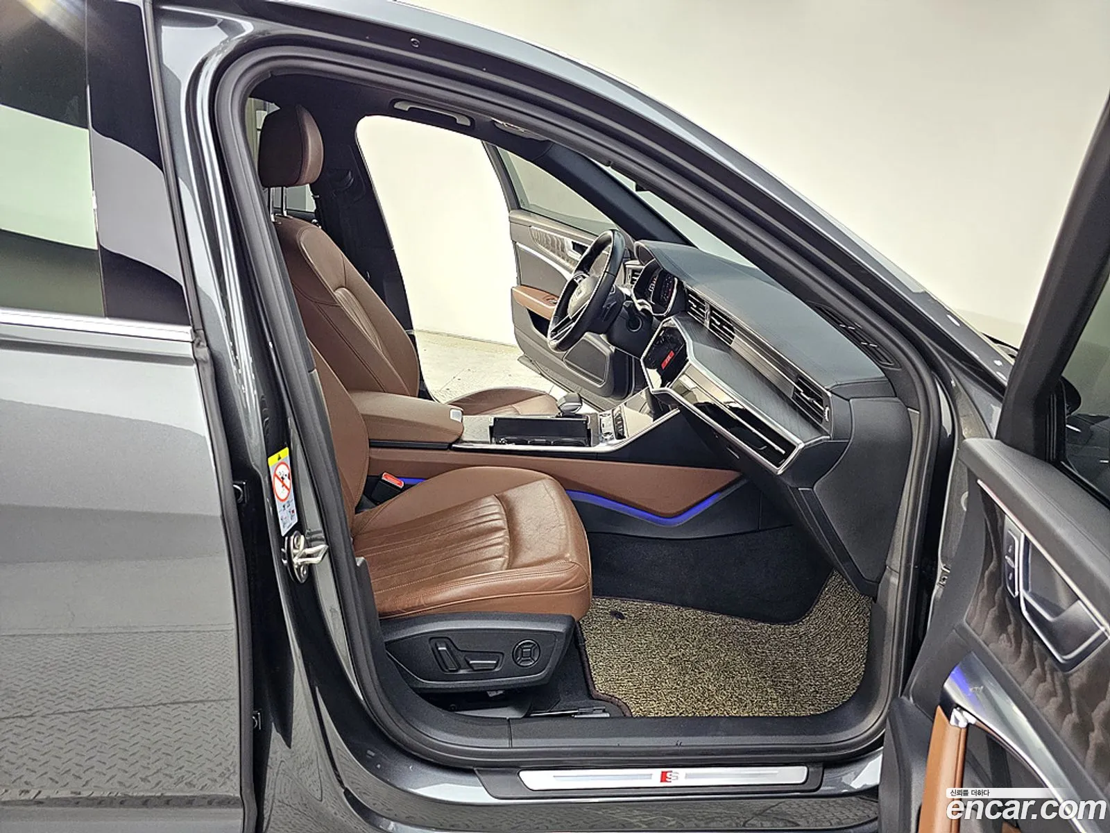 Audi A6 2021 — 10
