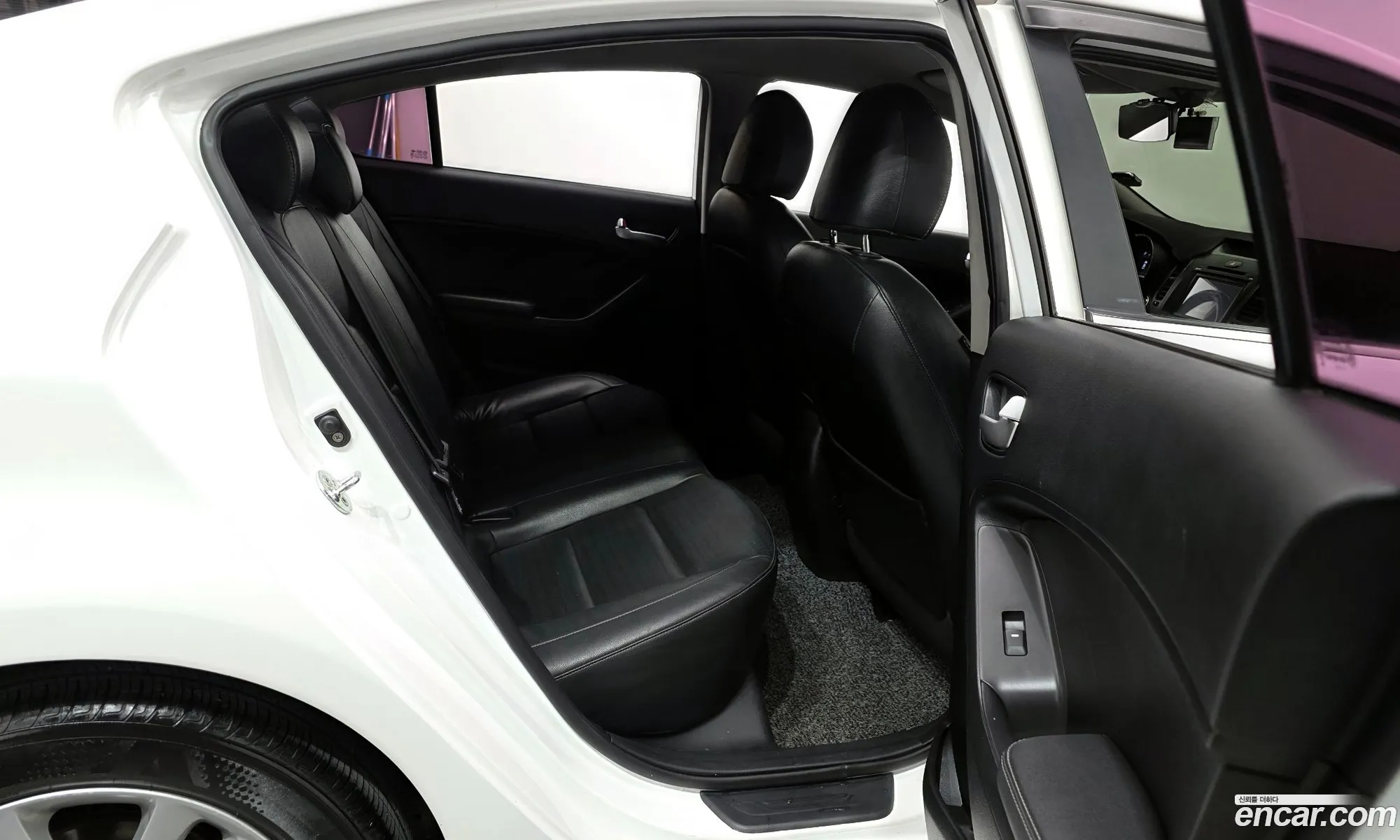 Kia K3 2016 — 5