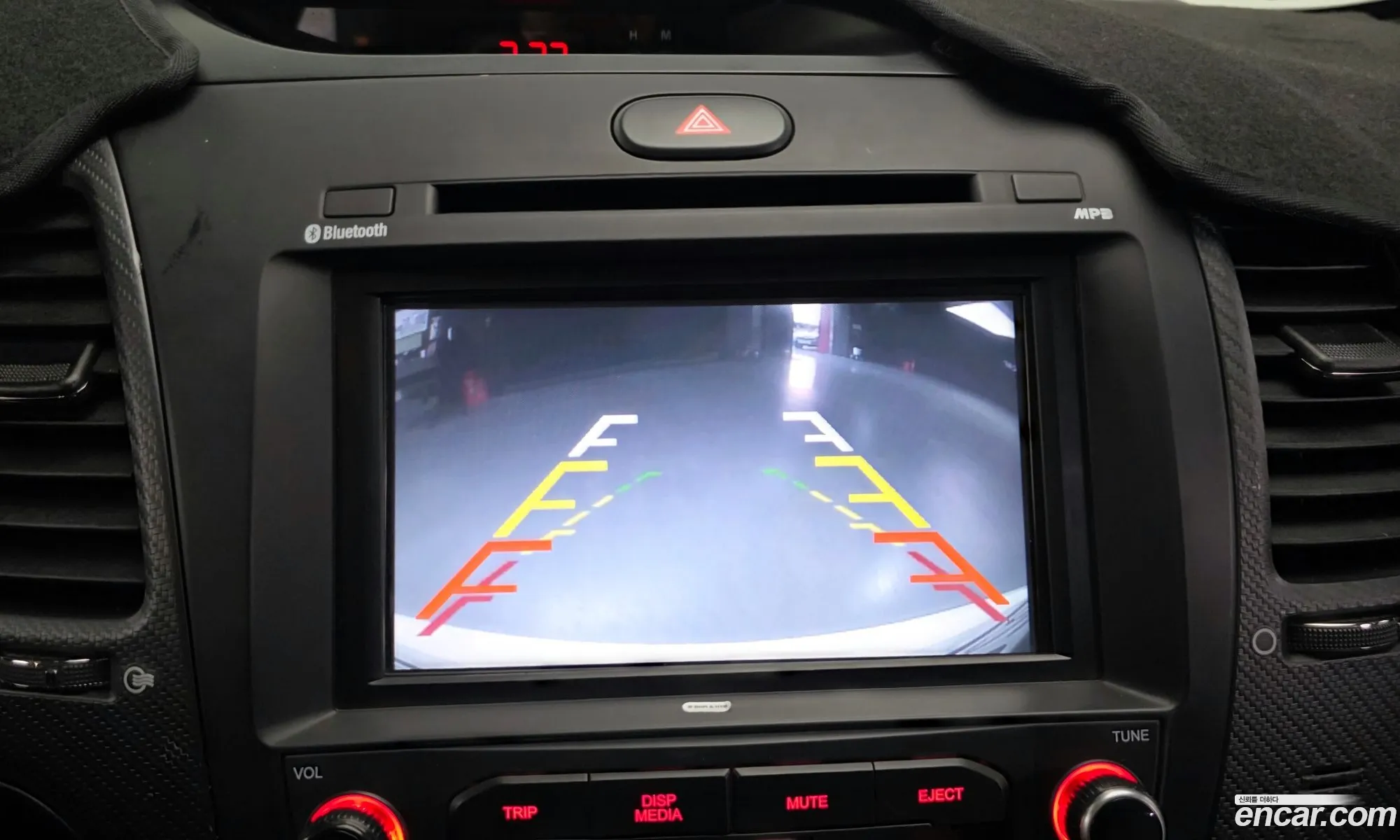 Kia K3 2016 — 19