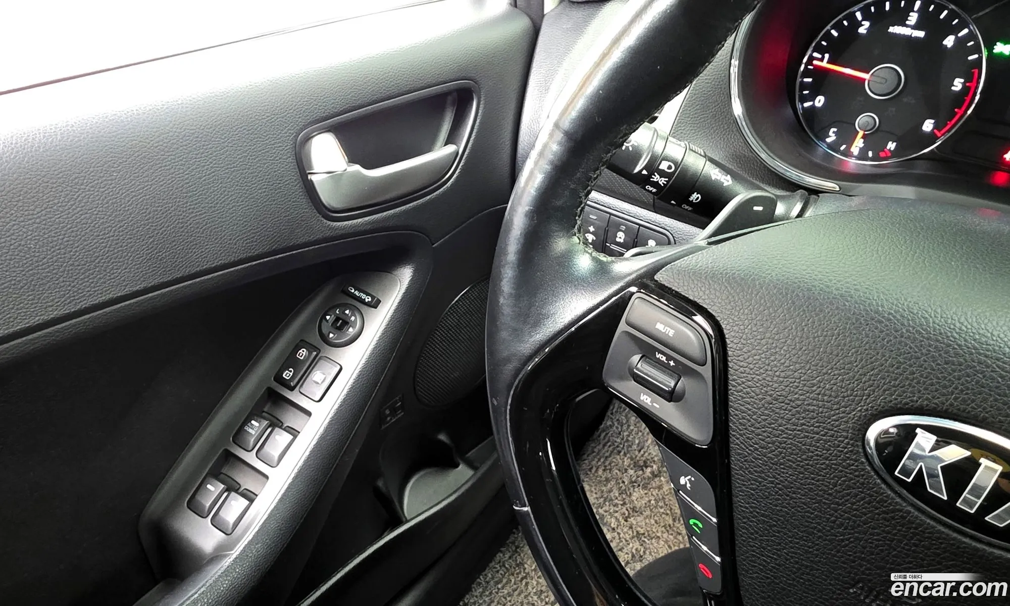 Kia K3 2016 — 3