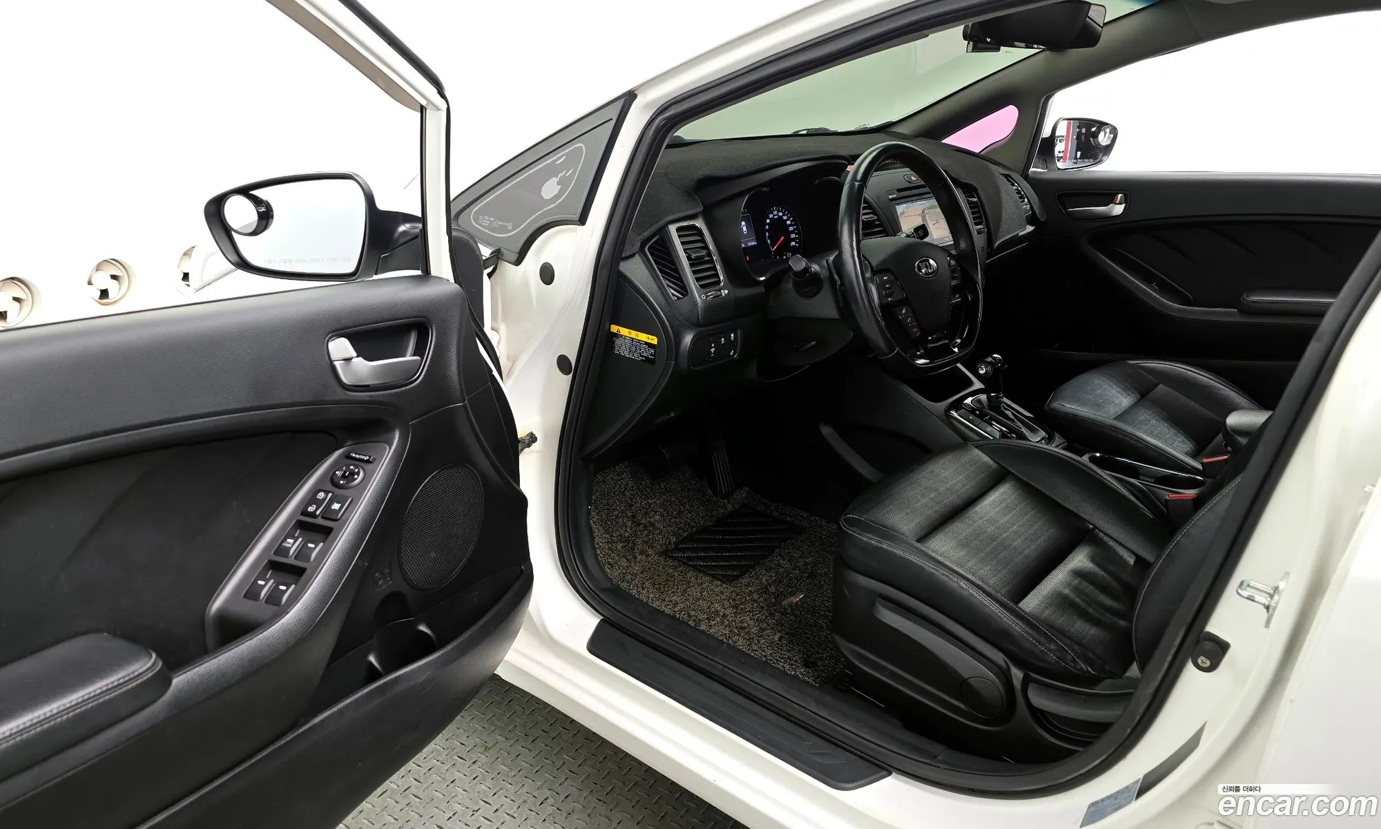 Kia K3 2016 — 13