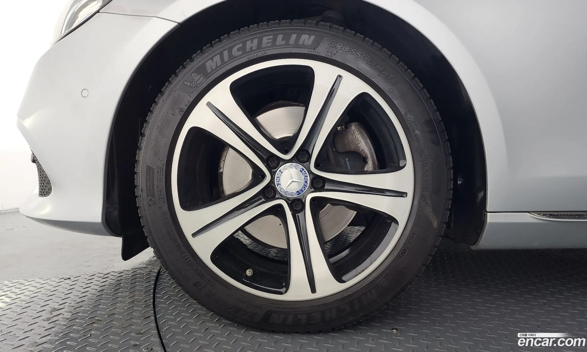 Mercedes-Benz E-Class W213 2017 WDDZF4CB7HA132100 — 16