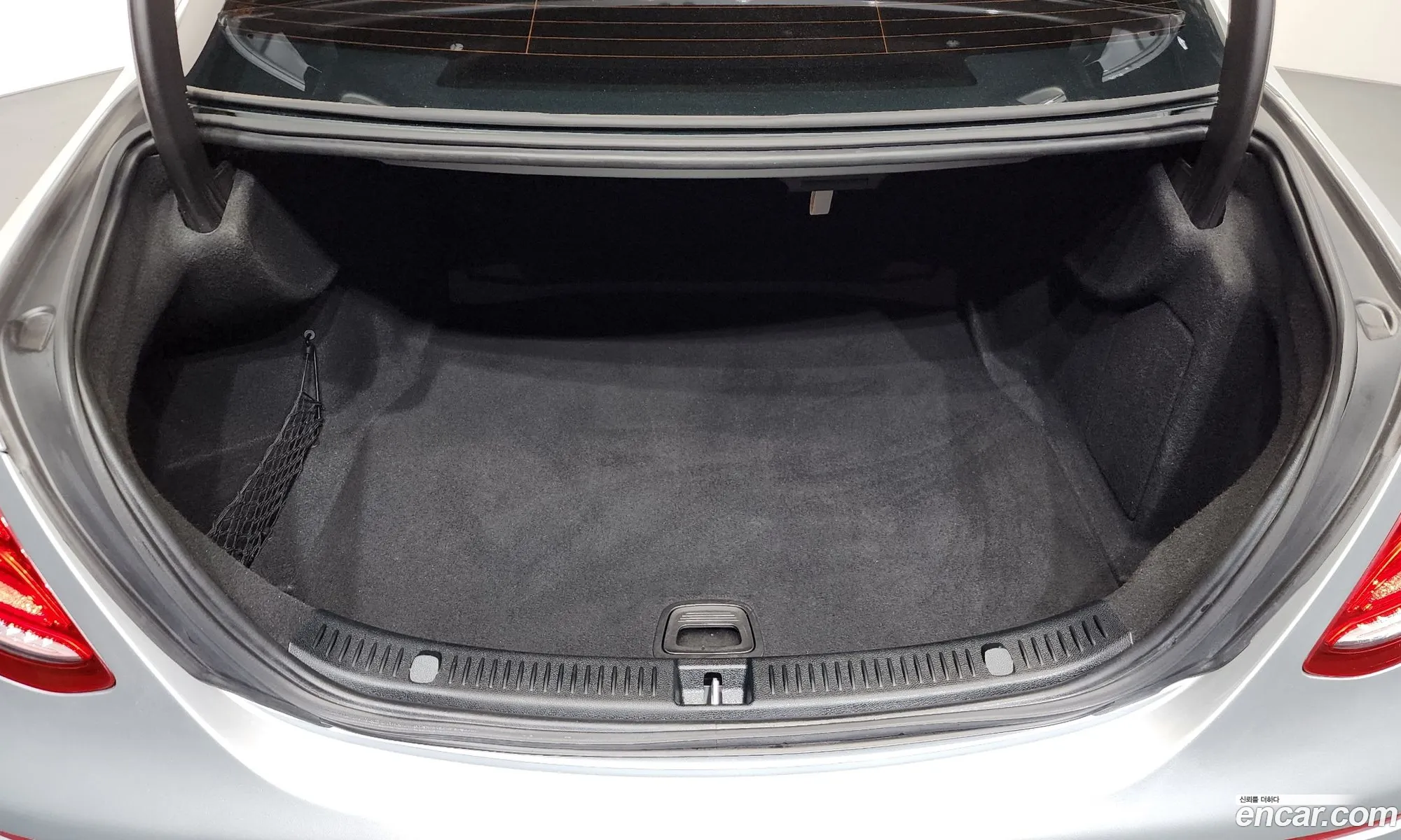 Mercedes-Benz E-Class W213 2017 WDDZF4CB7HA132100 — 13