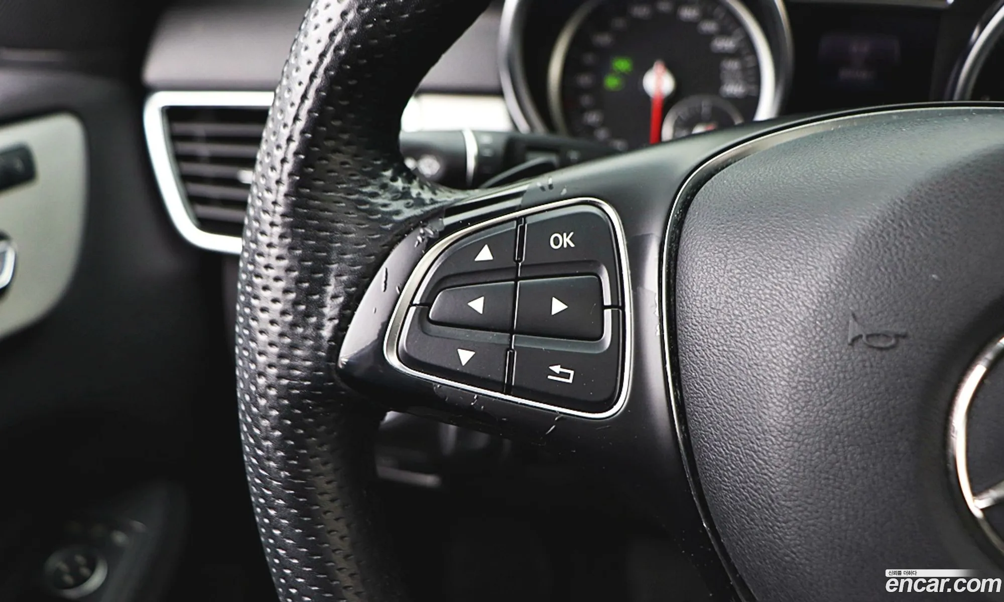 Mercedes-Benz GLE-Class W166 2018 — 18
