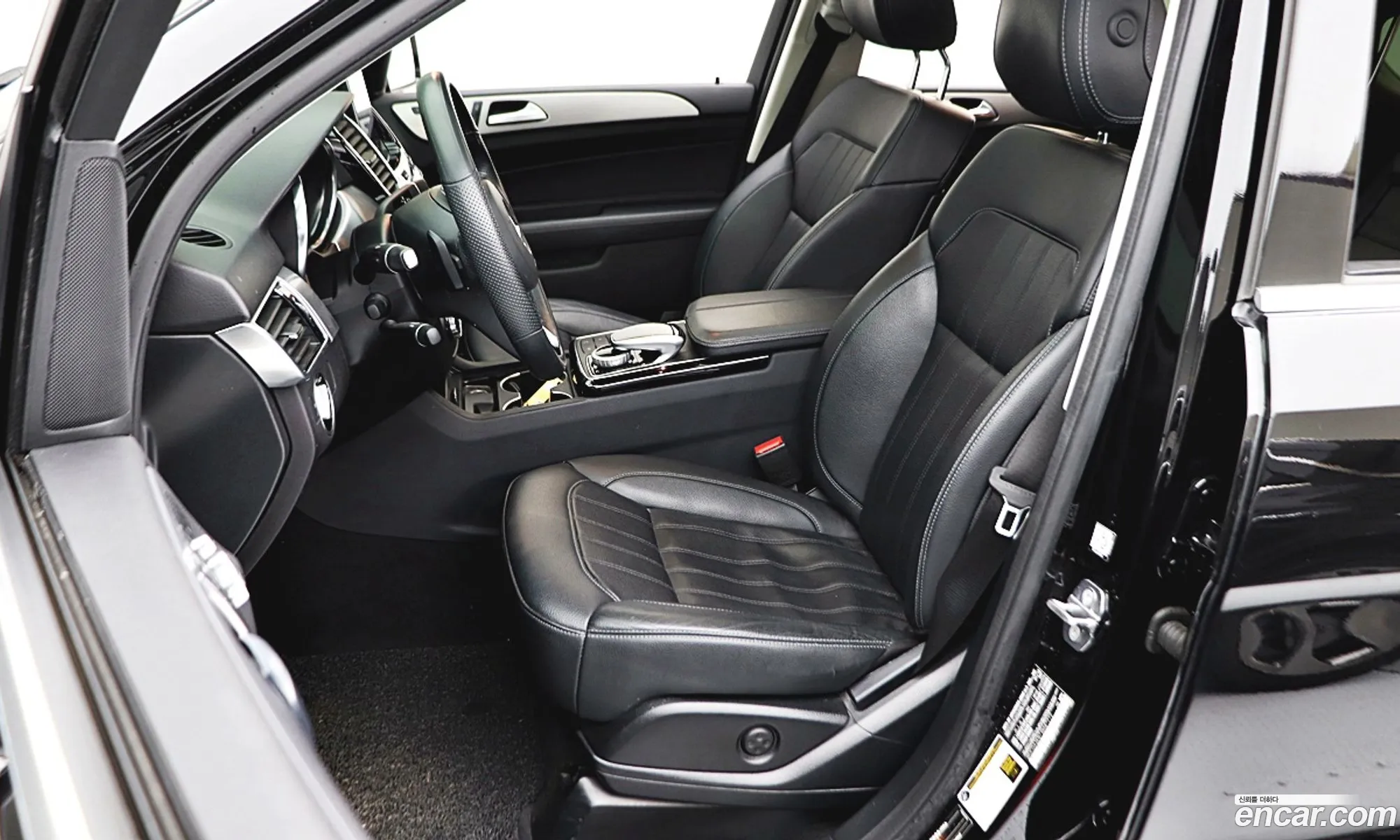 Mercedes-Benz GLE-Class W166 2018 — 16