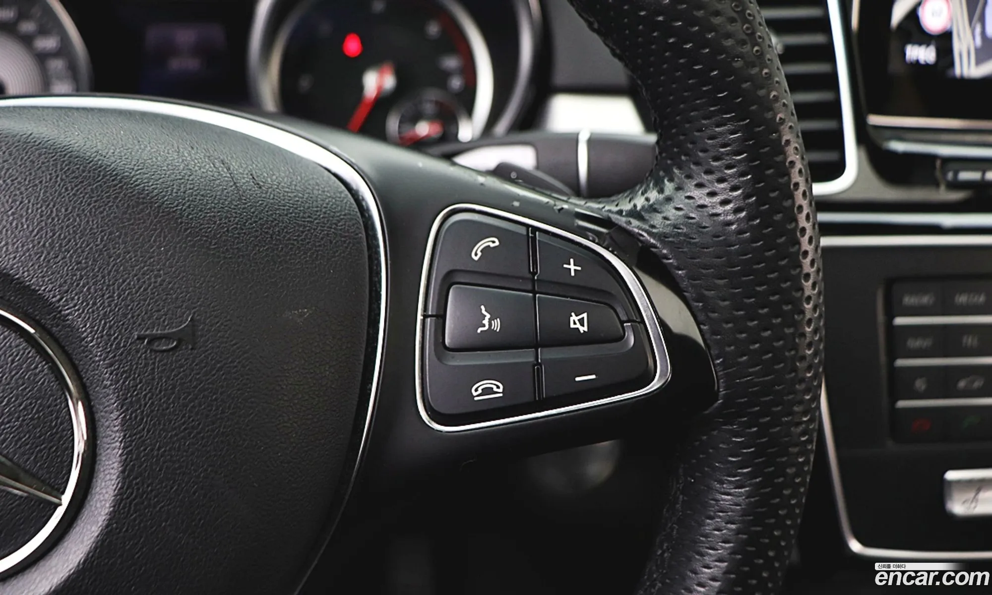 Mercedes-Benz GLE-Class W166 2018 — 9