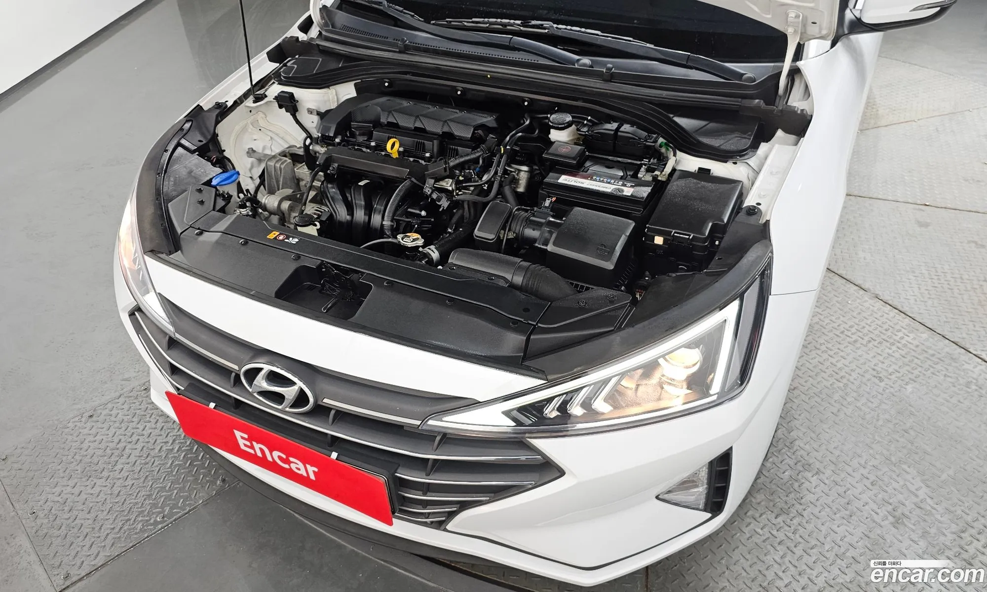 Hyundai Elantra AD 2019 — 13