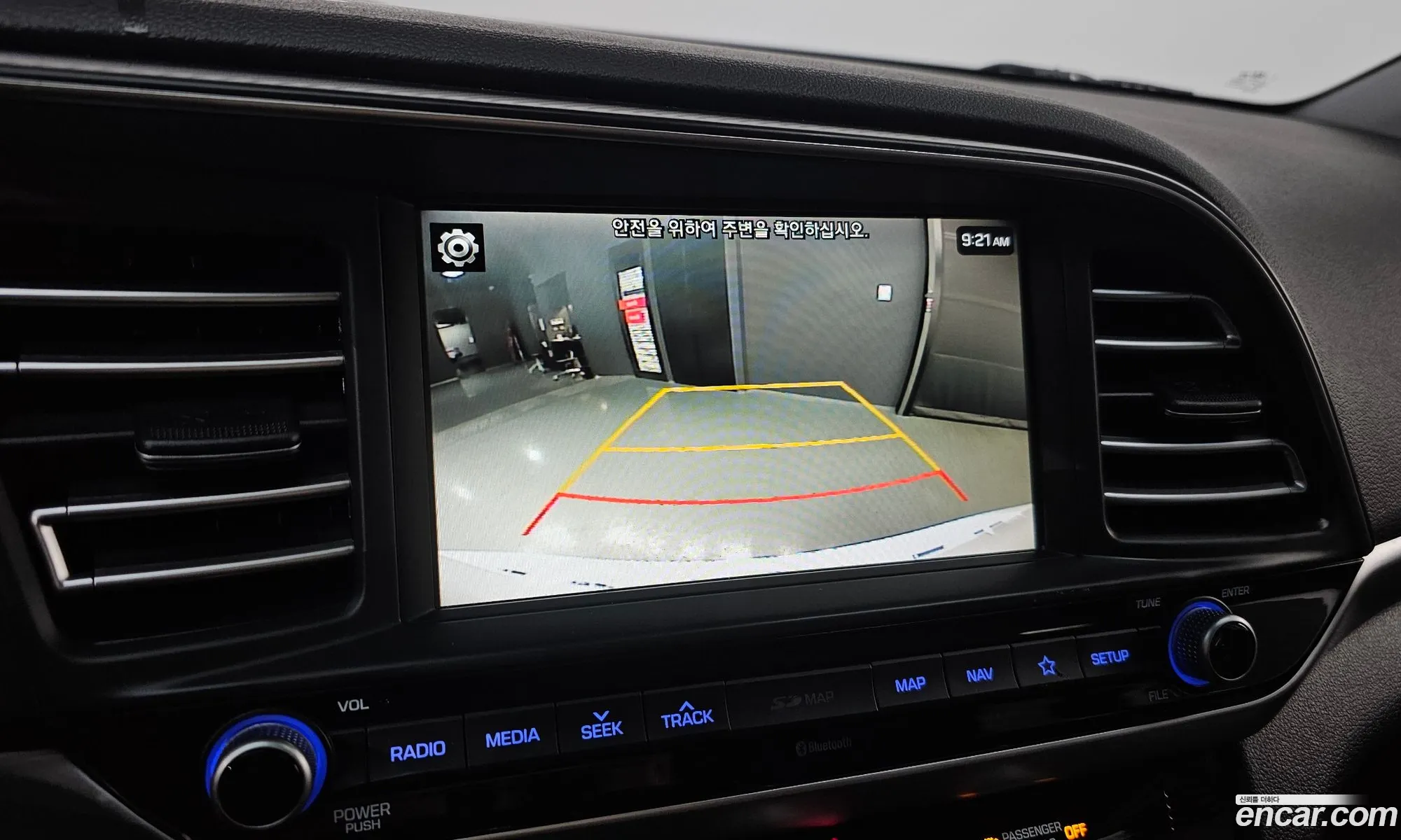 Hyundai Elantra AD 2019 — 20