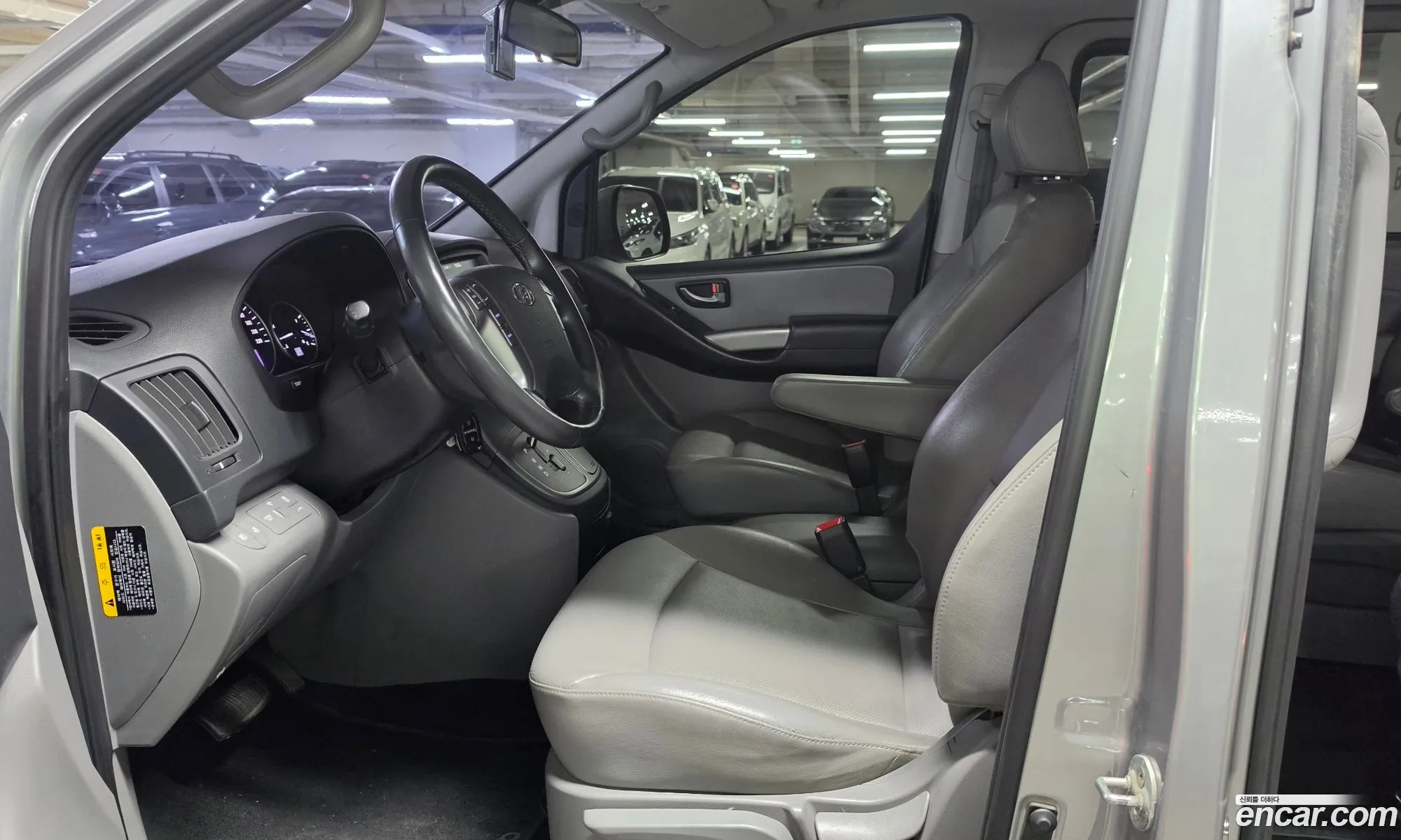 Hyundai Grand Starex 2019 — 17