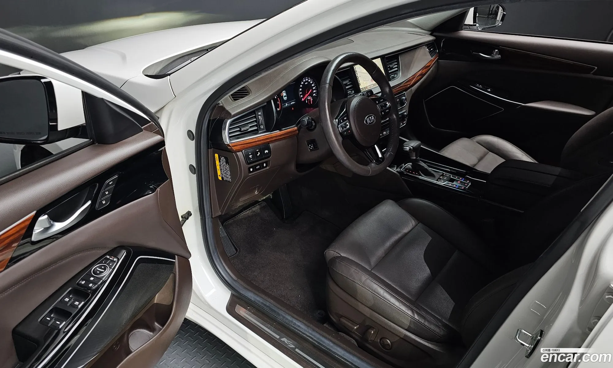 Kia K7 2017 — 10