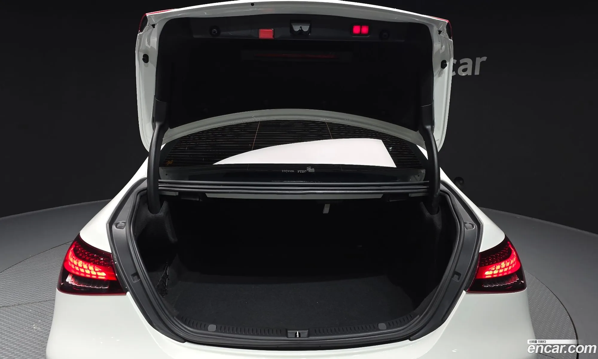 Mercedes-Benz E-Class W213 2022 — 10