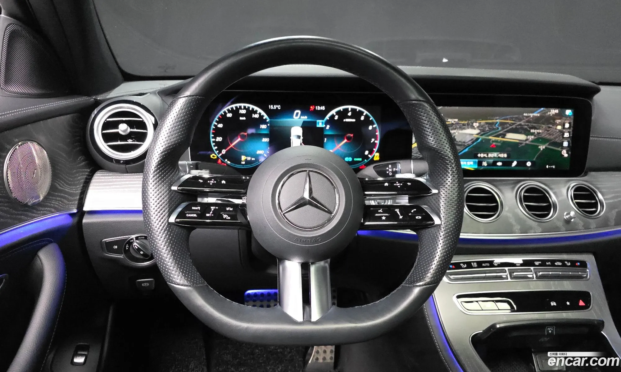 Mercedes-Benz E-Class W213 2022 — 18