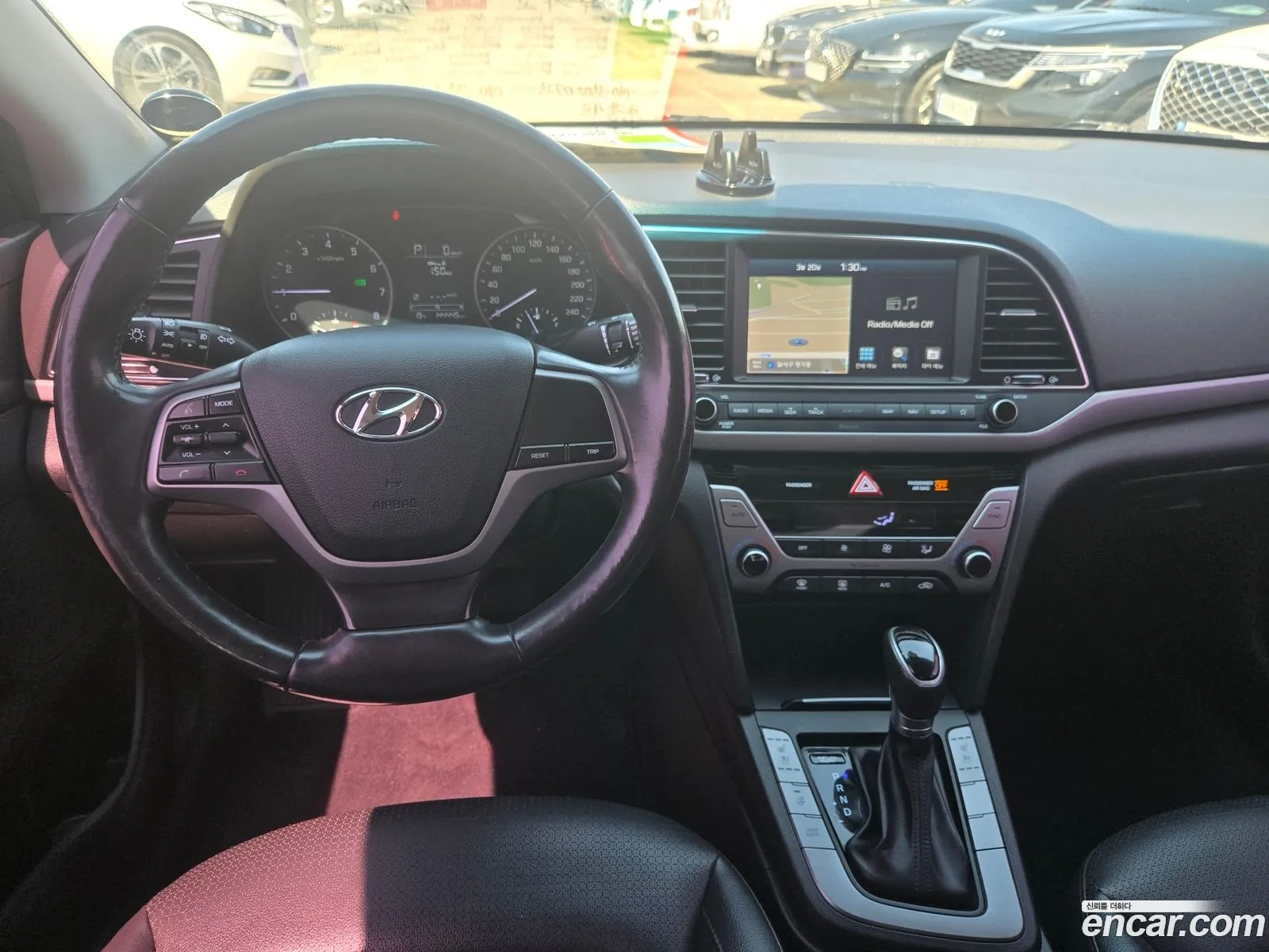Hyundai Elantra AD 2017 — 3
