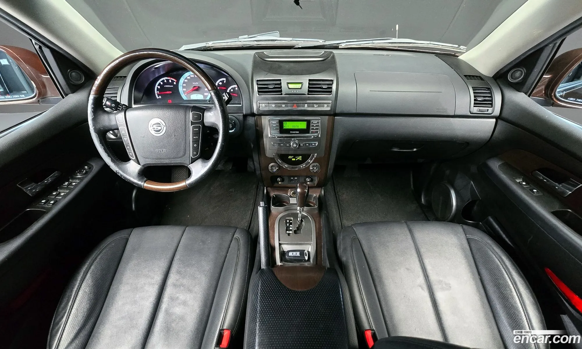 KG Mobility (SsangYong) Rexton W 2014 — 14