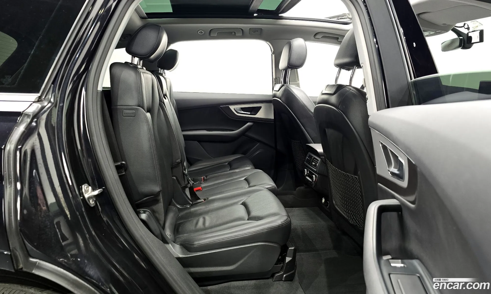 Audi Q7 2019 WAUZZZ4MXKD045230 — 10