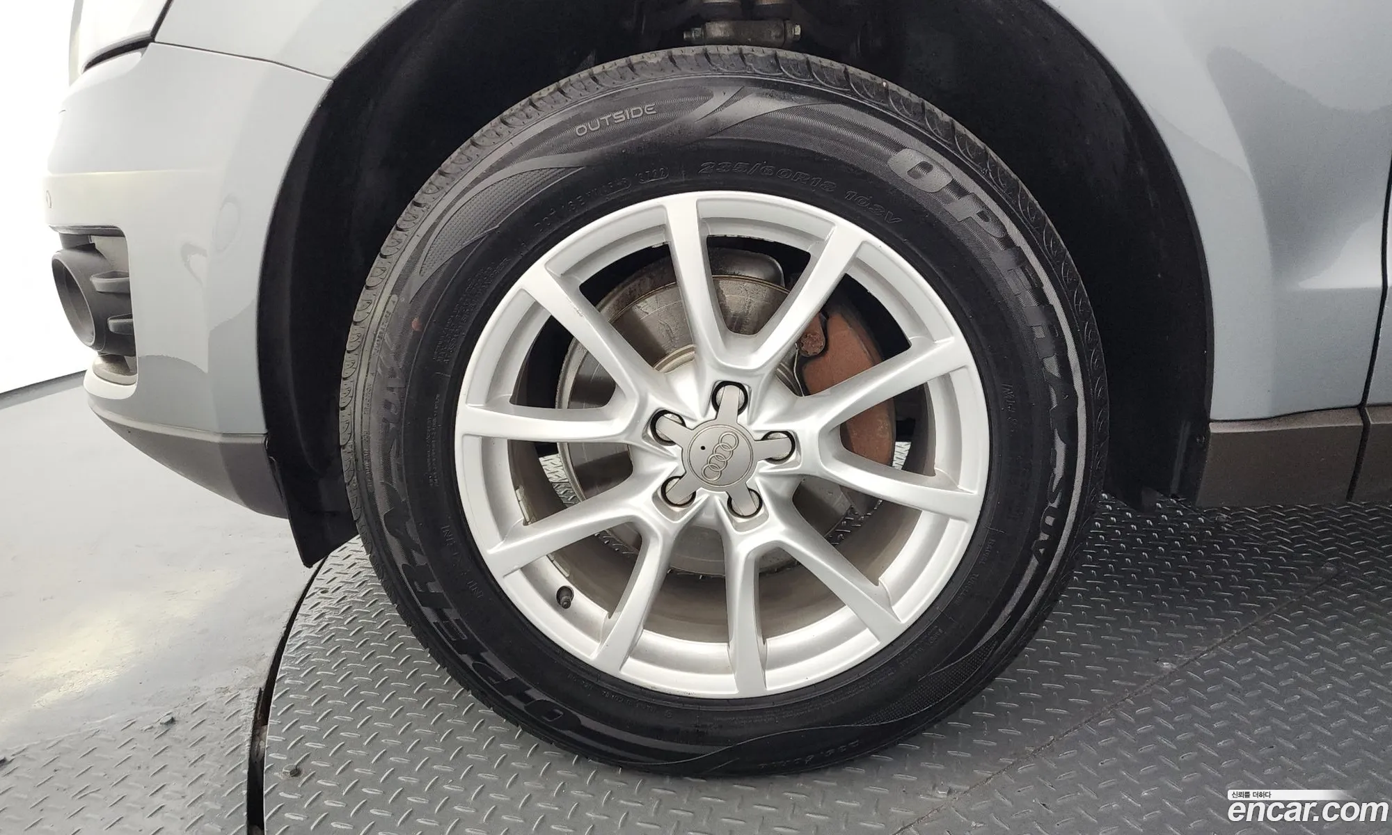 Audi Q5 2011 WAUZZZ8R9CA004600 — 4
