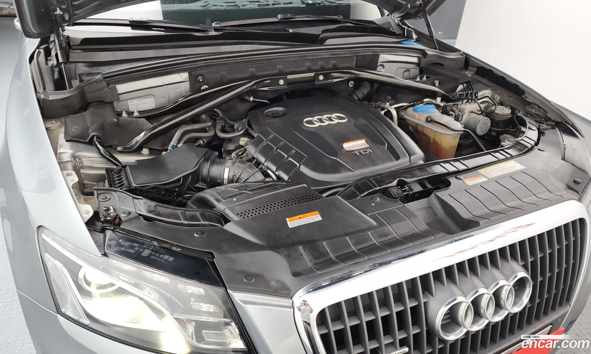 Audi Q5 2011 WAUZZZ8R9CA004600 — 3