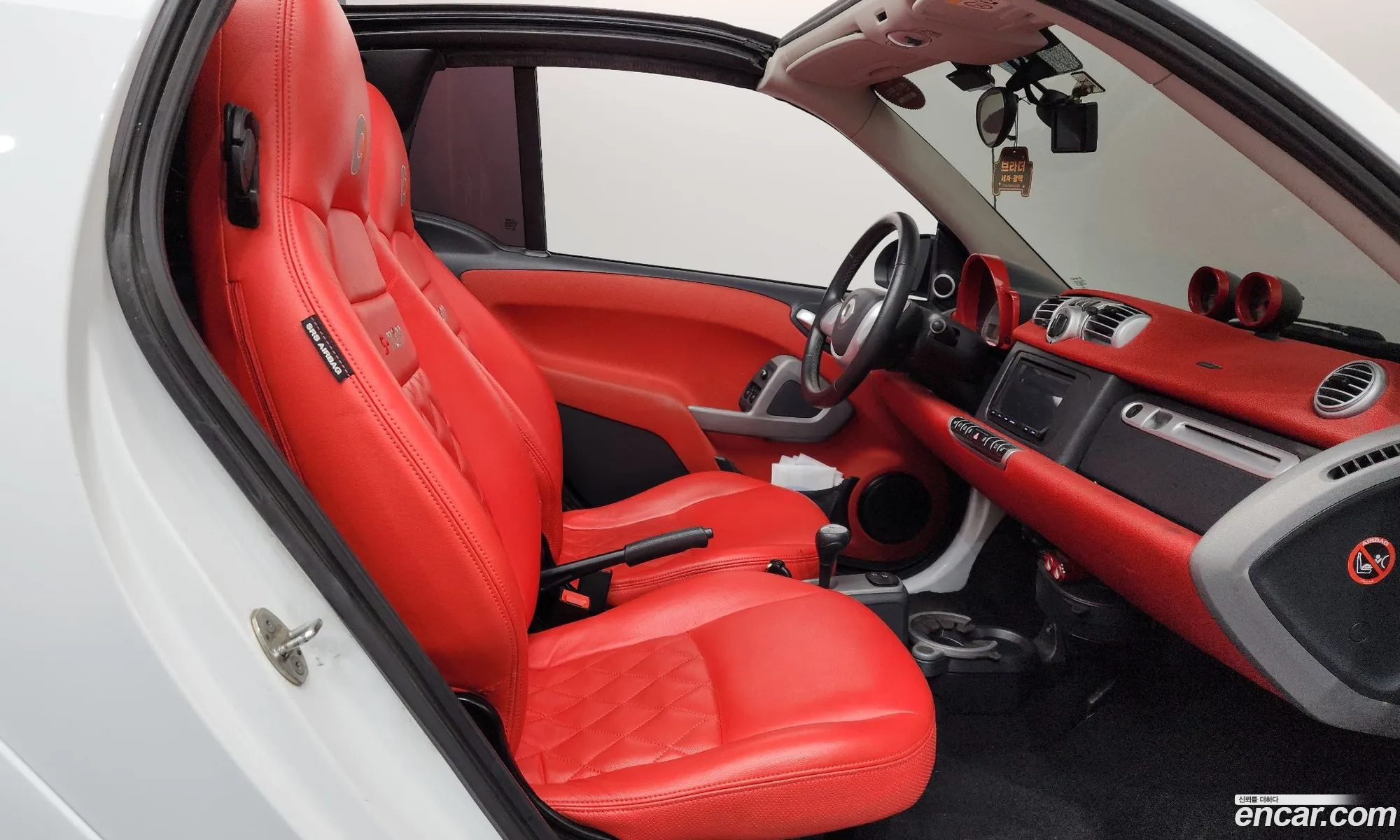 Smart Fortwo Cabrio 2014 KL90F2A8111111111 — 4