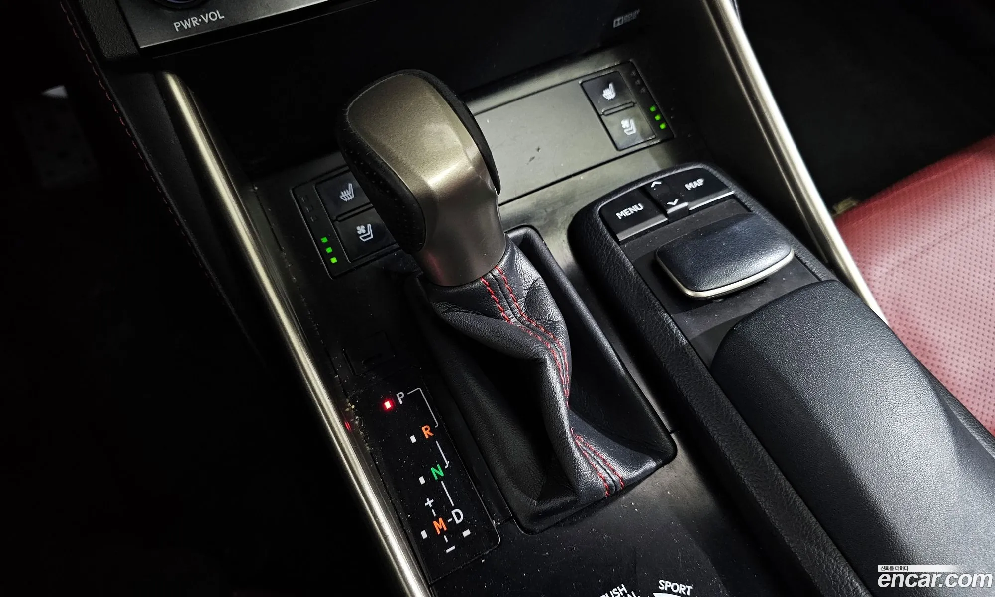 Lexus IS250 2013 — 12