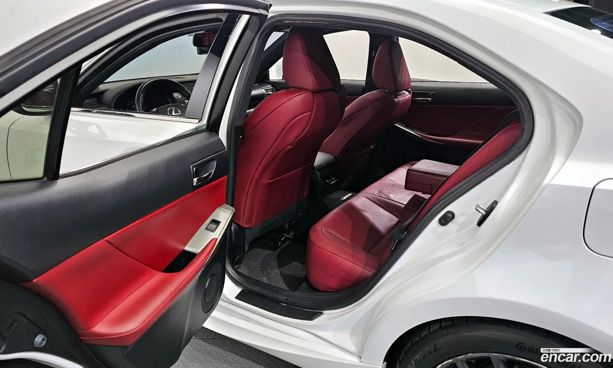 Lexus IS250 2013 — 9