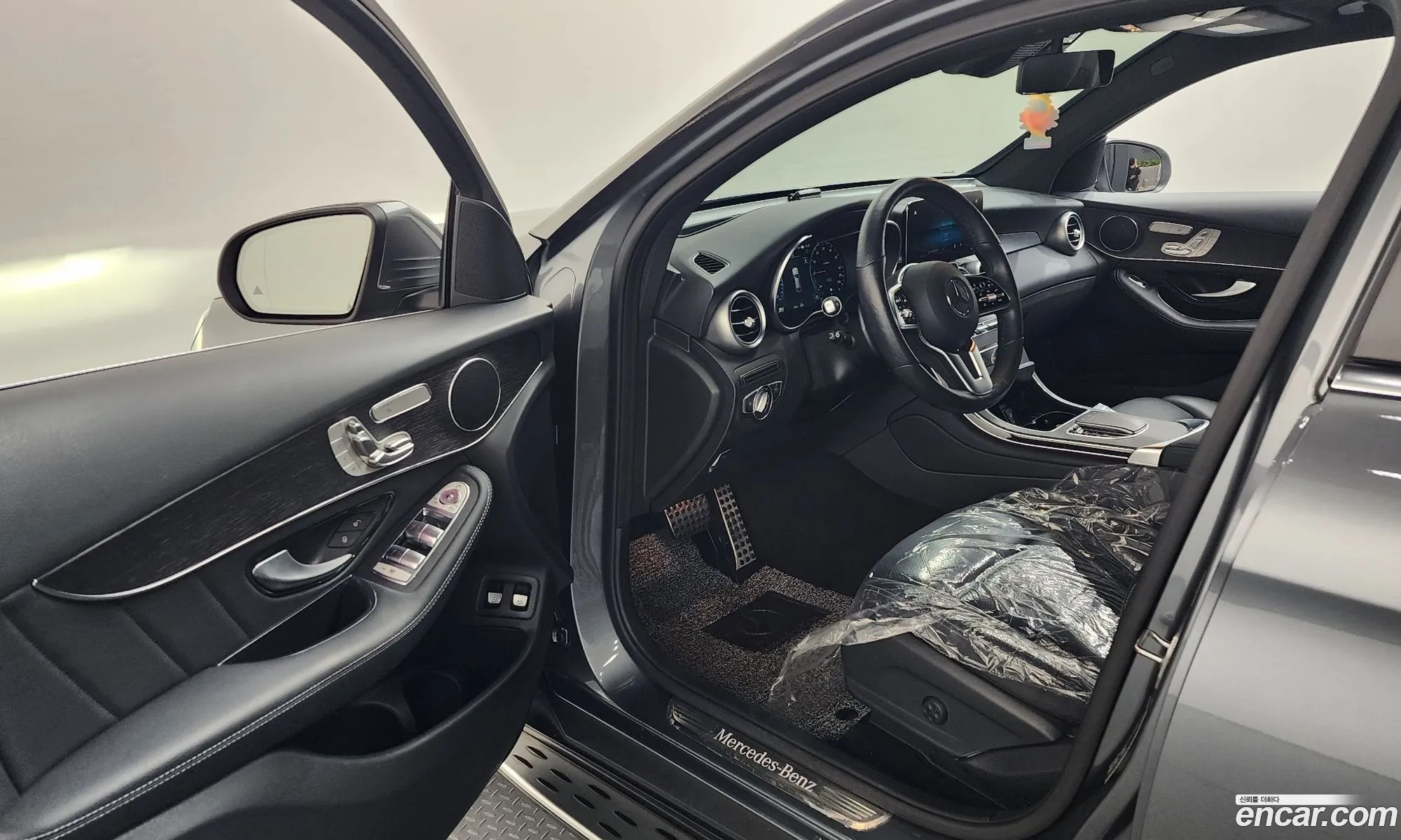 Mercedes-Benz GLC-Class X253 2021 — 20