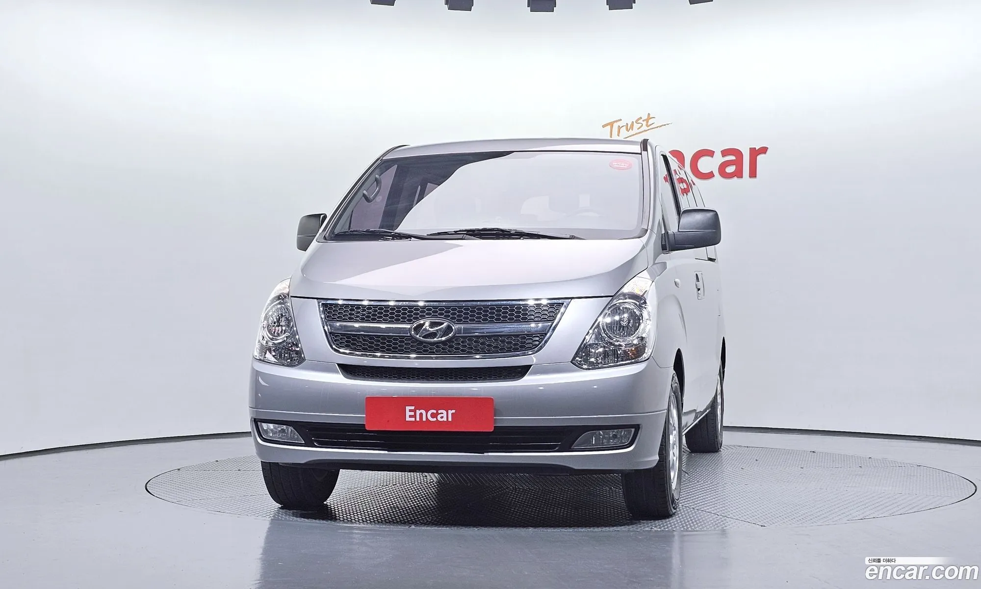Hyundai Grand Starex 2015 — 19