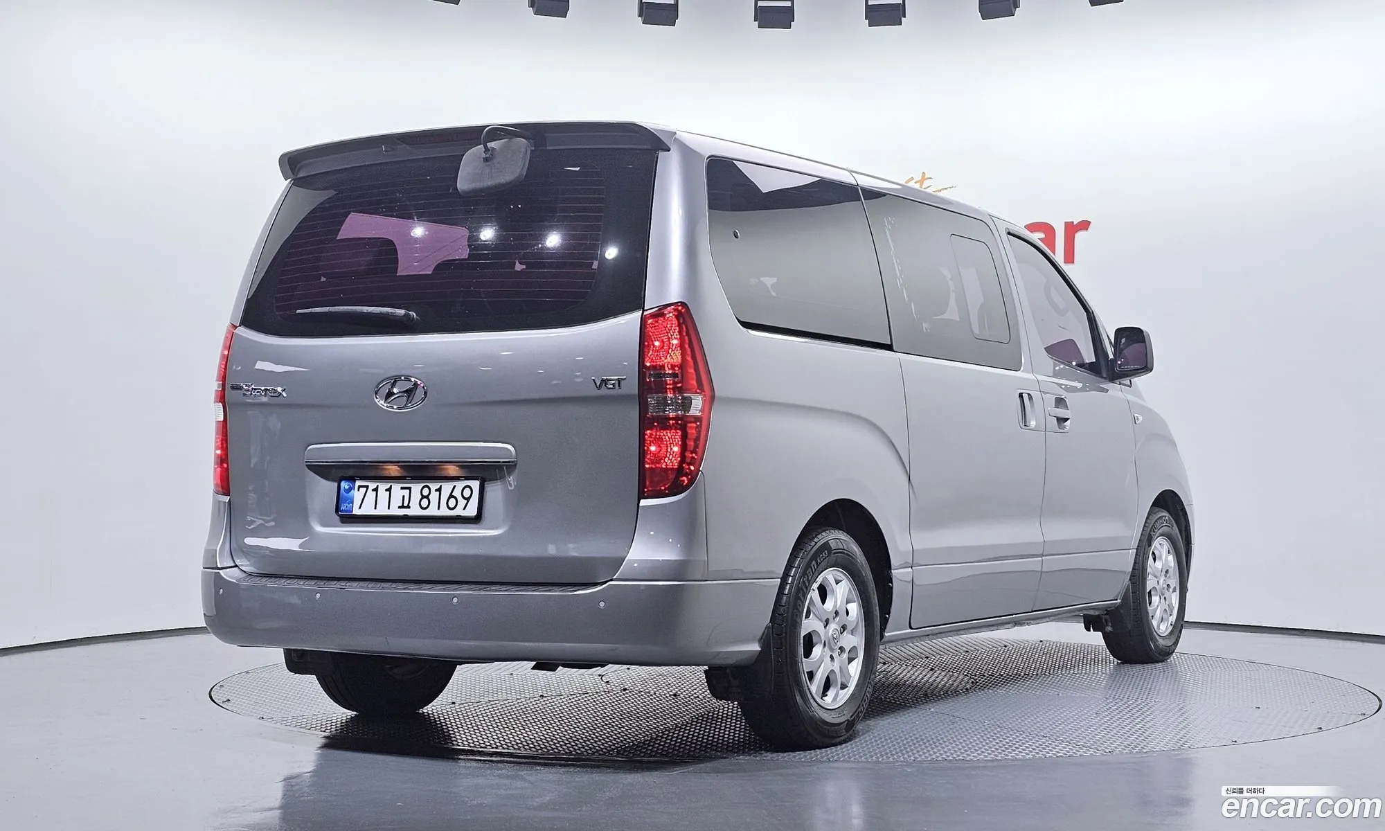 Hyundai Grand Starex 2015 — 12