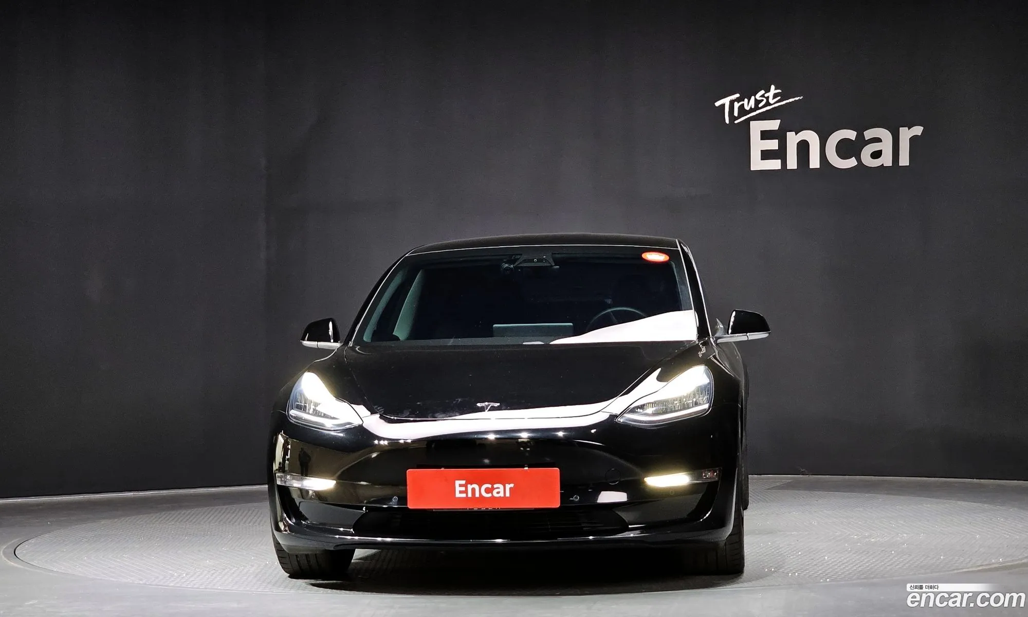 Tesla Model 3 2020 — 17