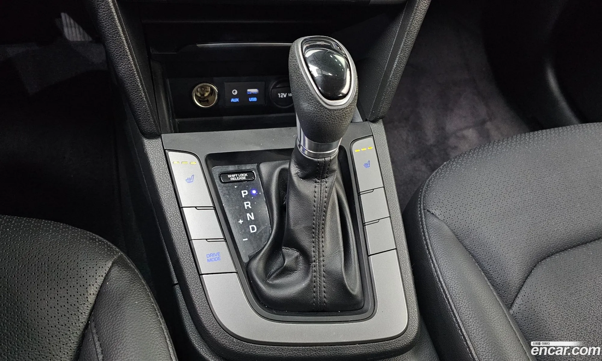 Hyundai Elantra AD 2017 — 10