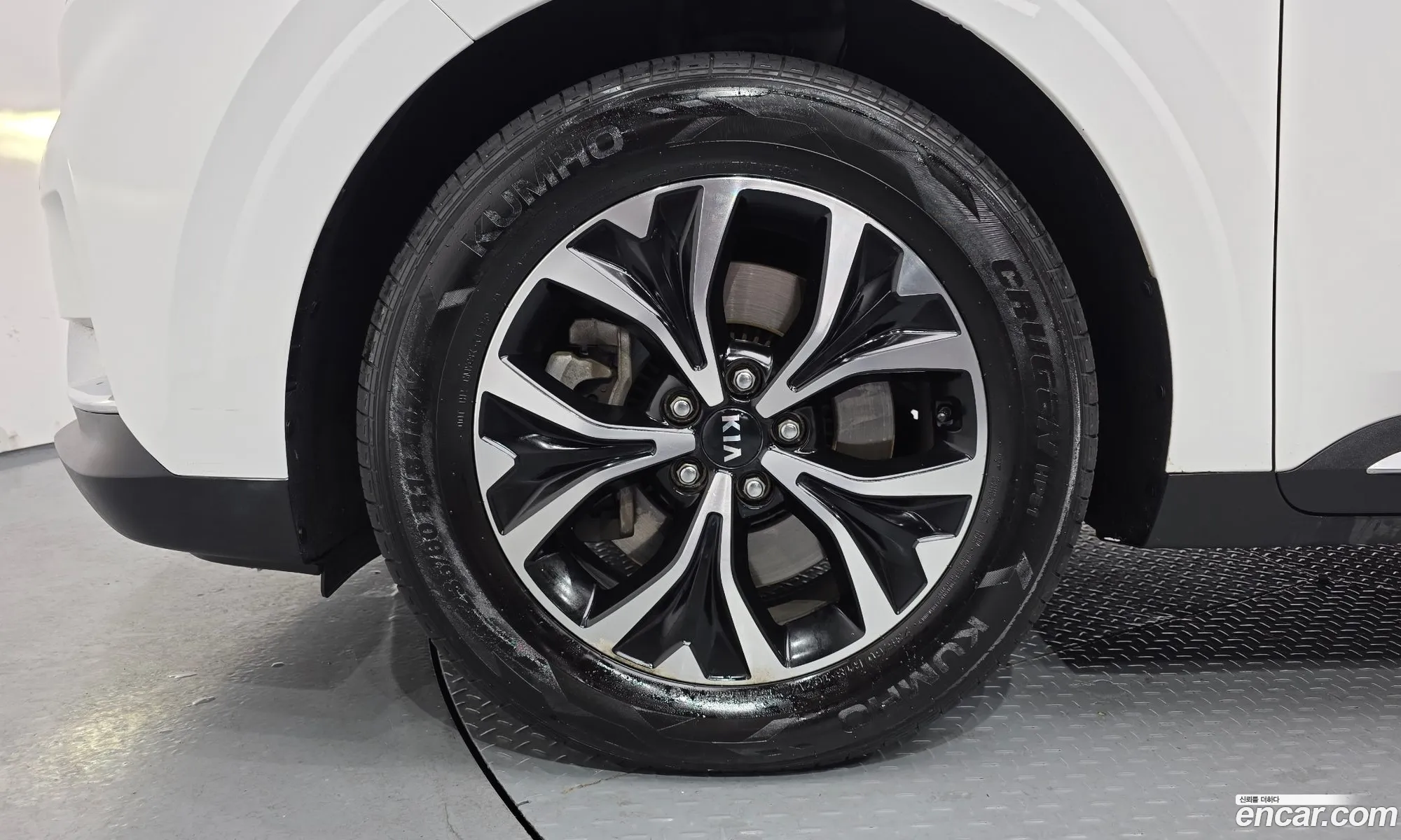 Kia Carnival 2021 KNANC81BBMS069626 — 8
