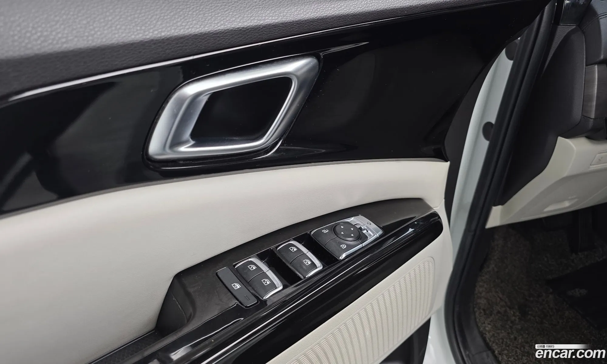 Kia Carnival 2021 KNANC81BBMS069626 — 7