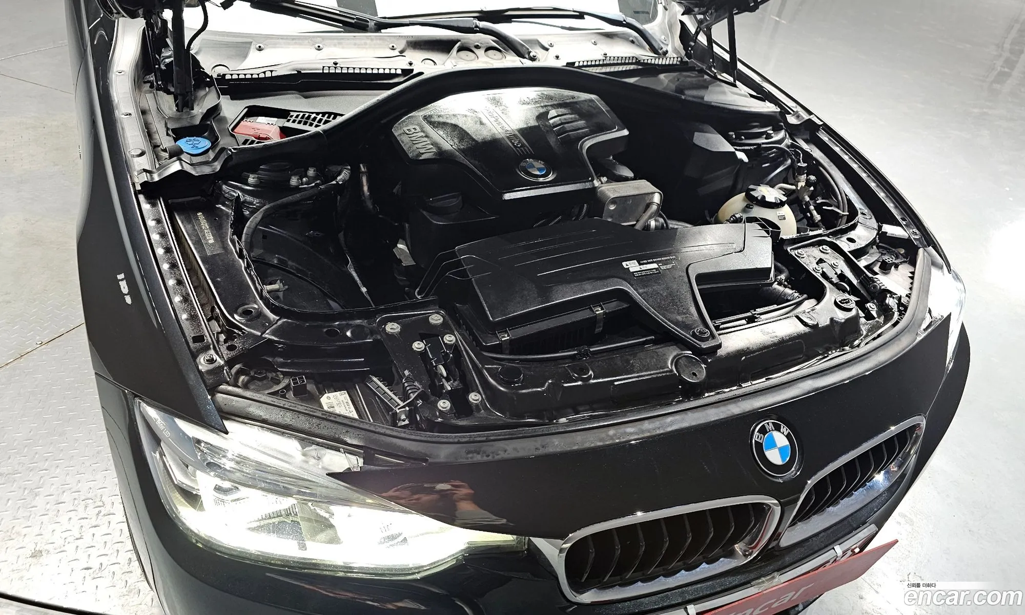 BMW 3 Series 2018 WBA8A9102JAE92061 — 7