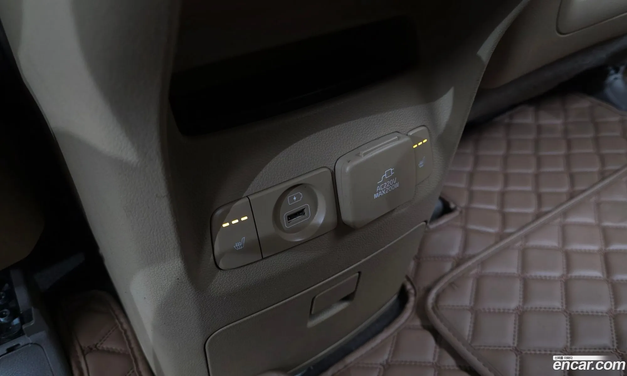 Kia Carnival 2019 — 10