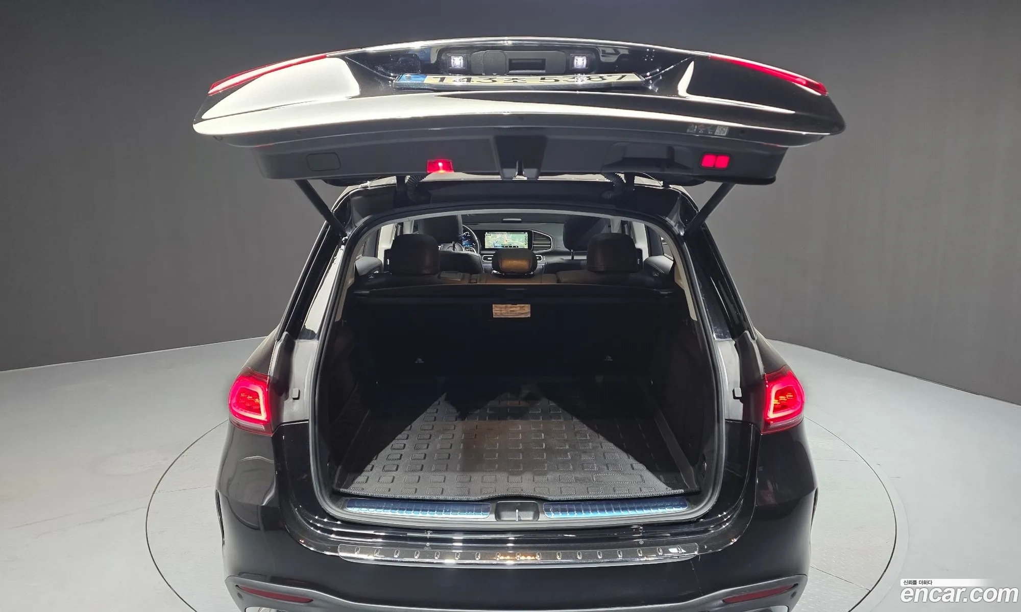 Mercedes-Benz GLE-Class W167 2023 — 17