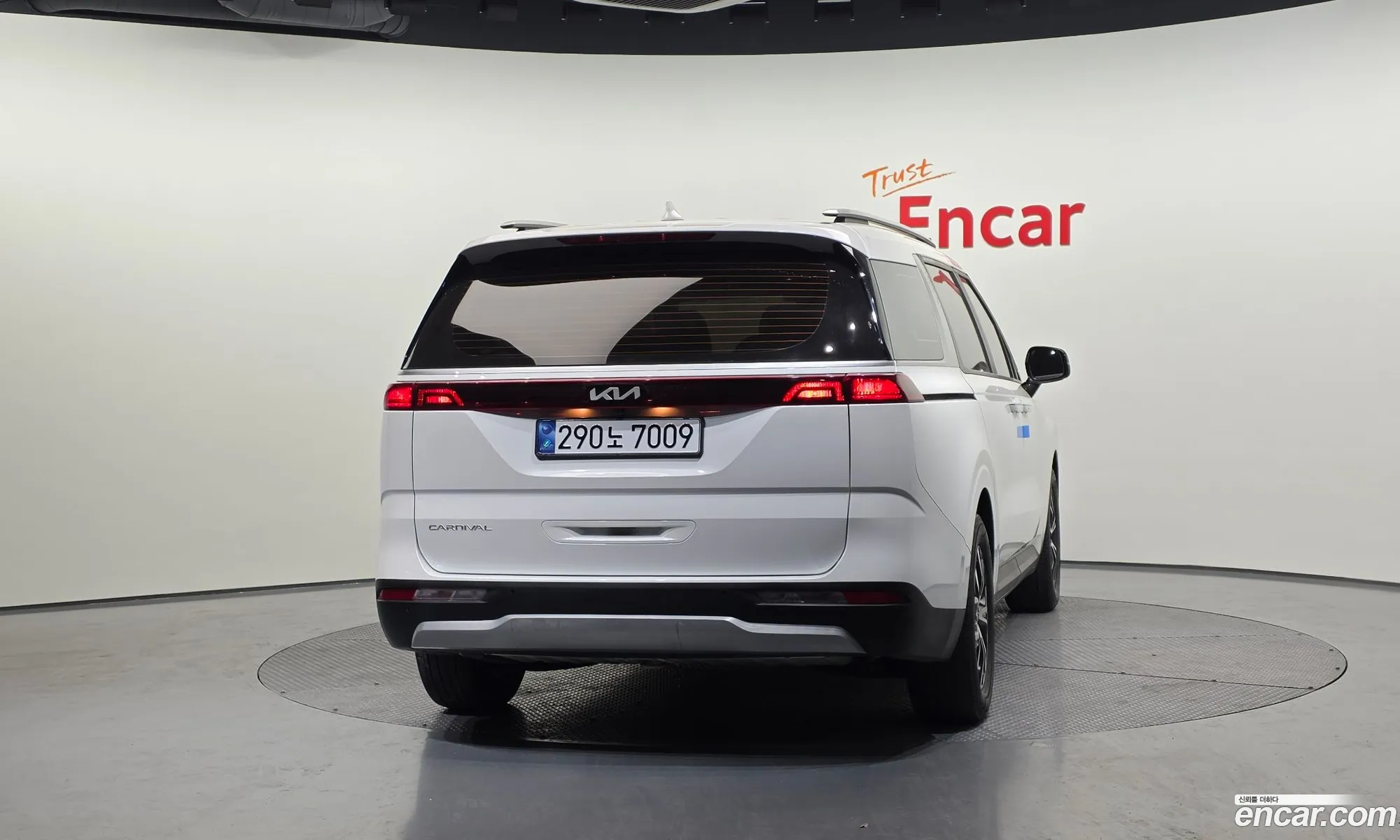 Kia Carnival 2022 — 4
