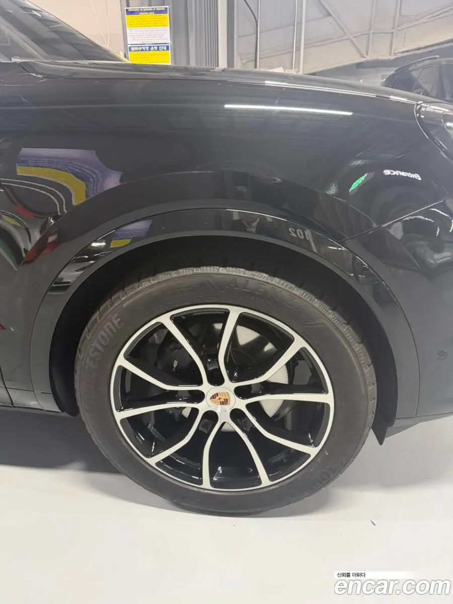 Porsche Cayenne 2025 — 15