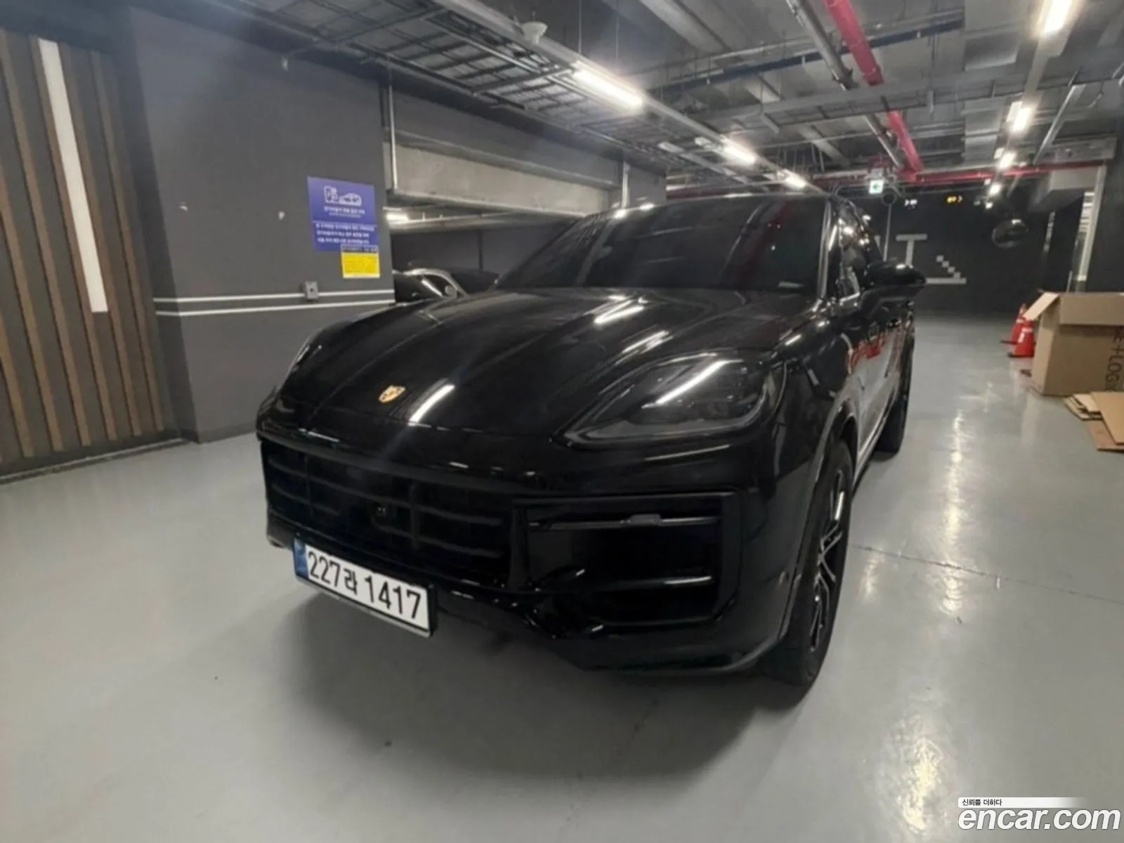 Porsche Cayenne 2025 — 18