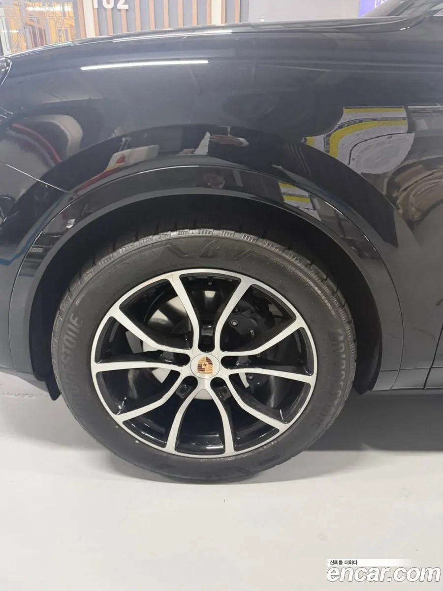 Porsche Cayenne 2025 — 5