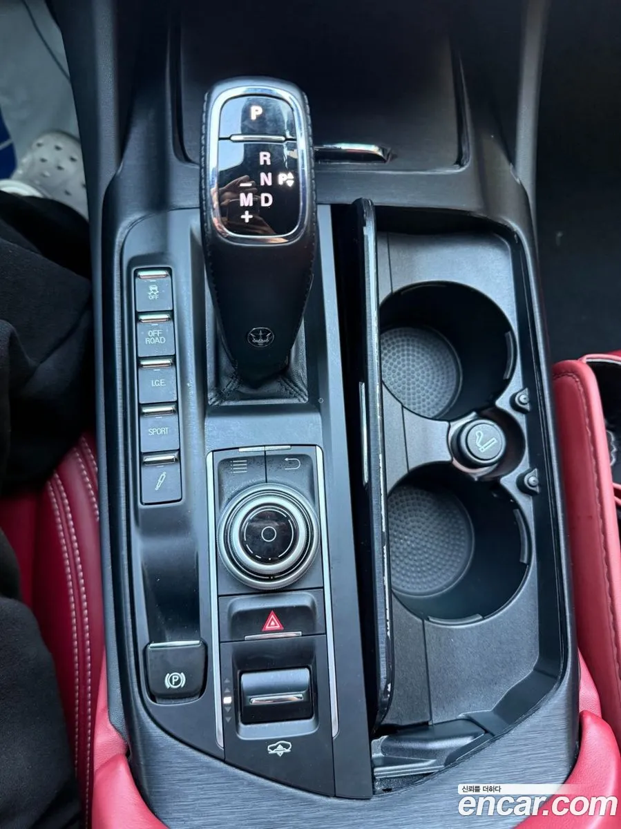 Maserati Levante 2020 — 20