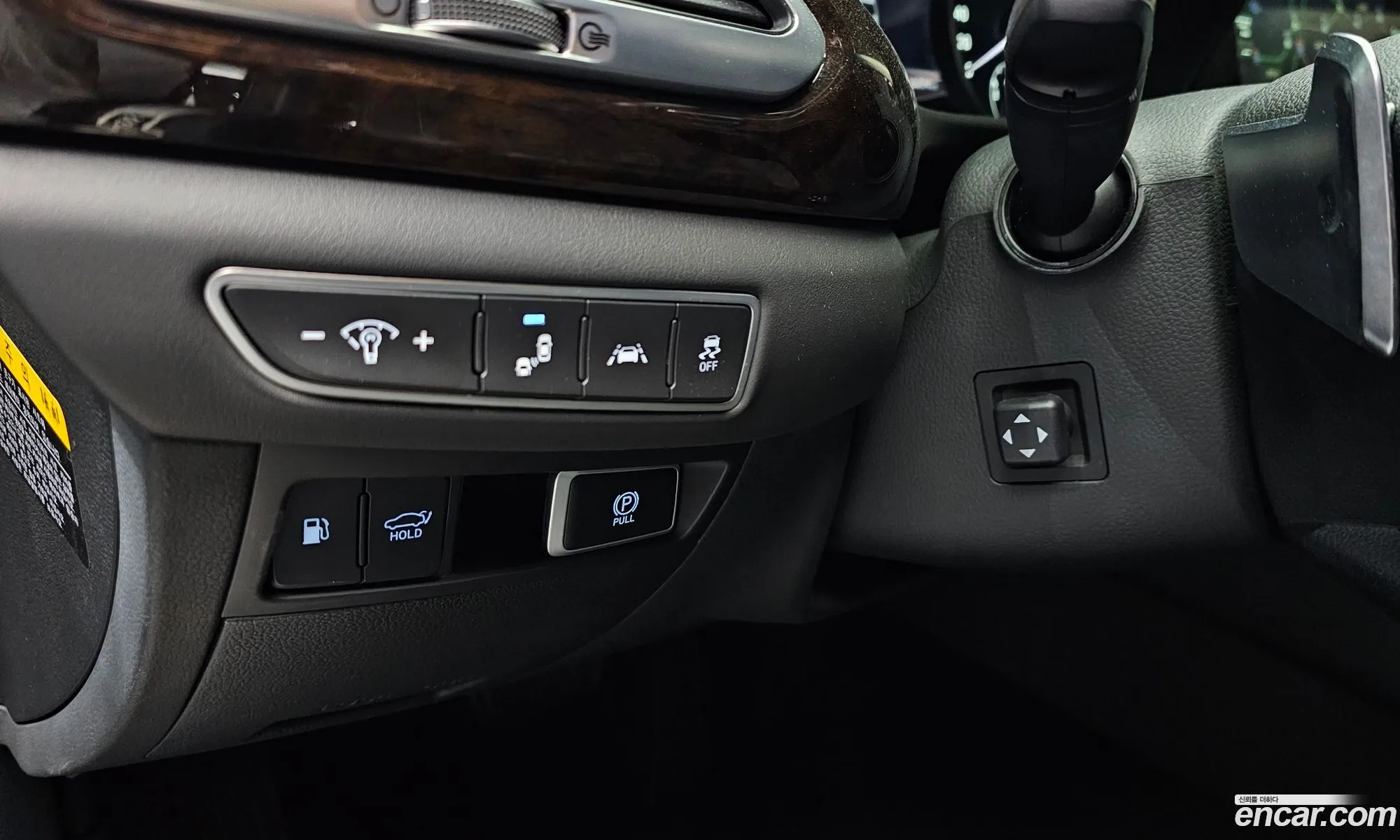 Genesis G90 2019 KMHG141ABKU057084 — 20