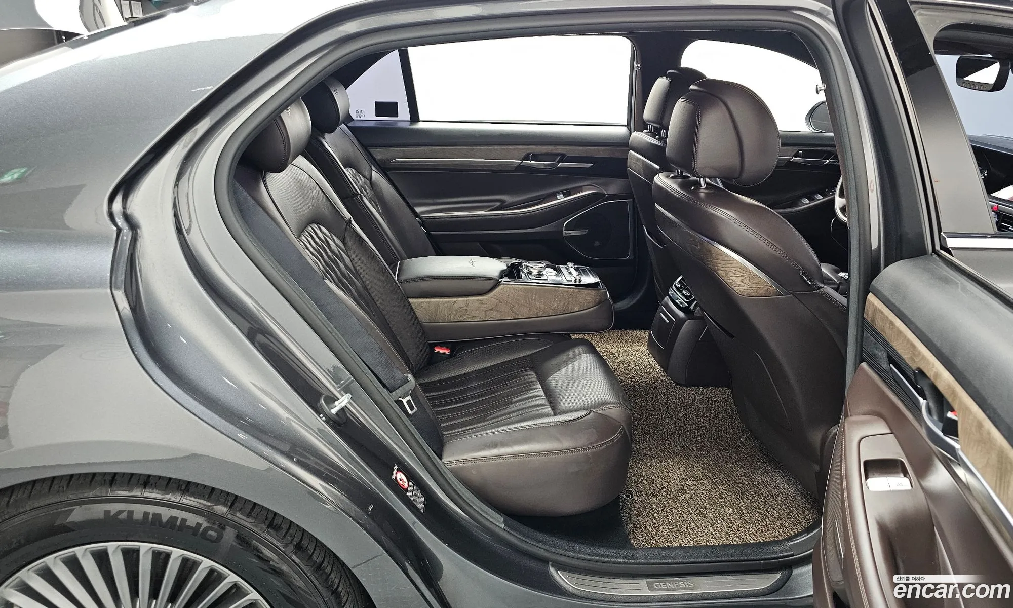 Genesis G90 2019 — 3