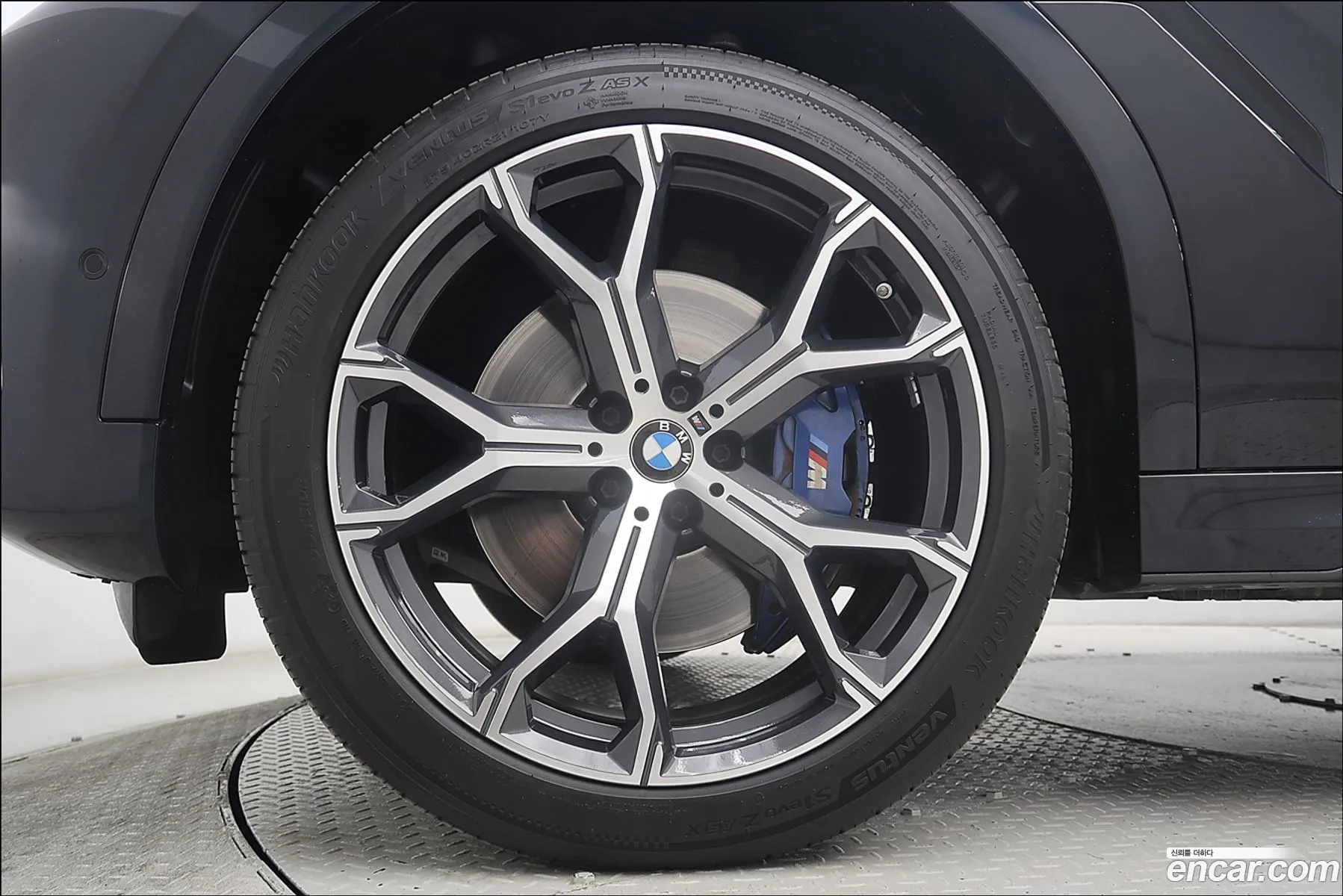 BMW X6 2021 — 13