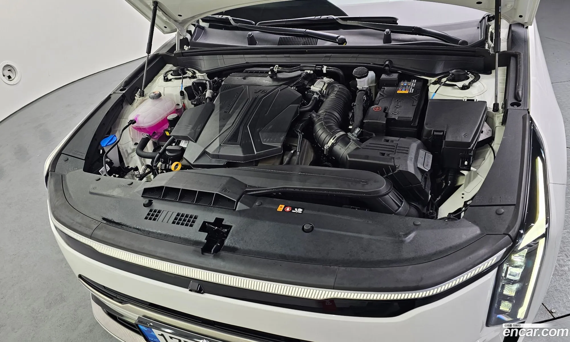 Kia K8 2025 — 10
