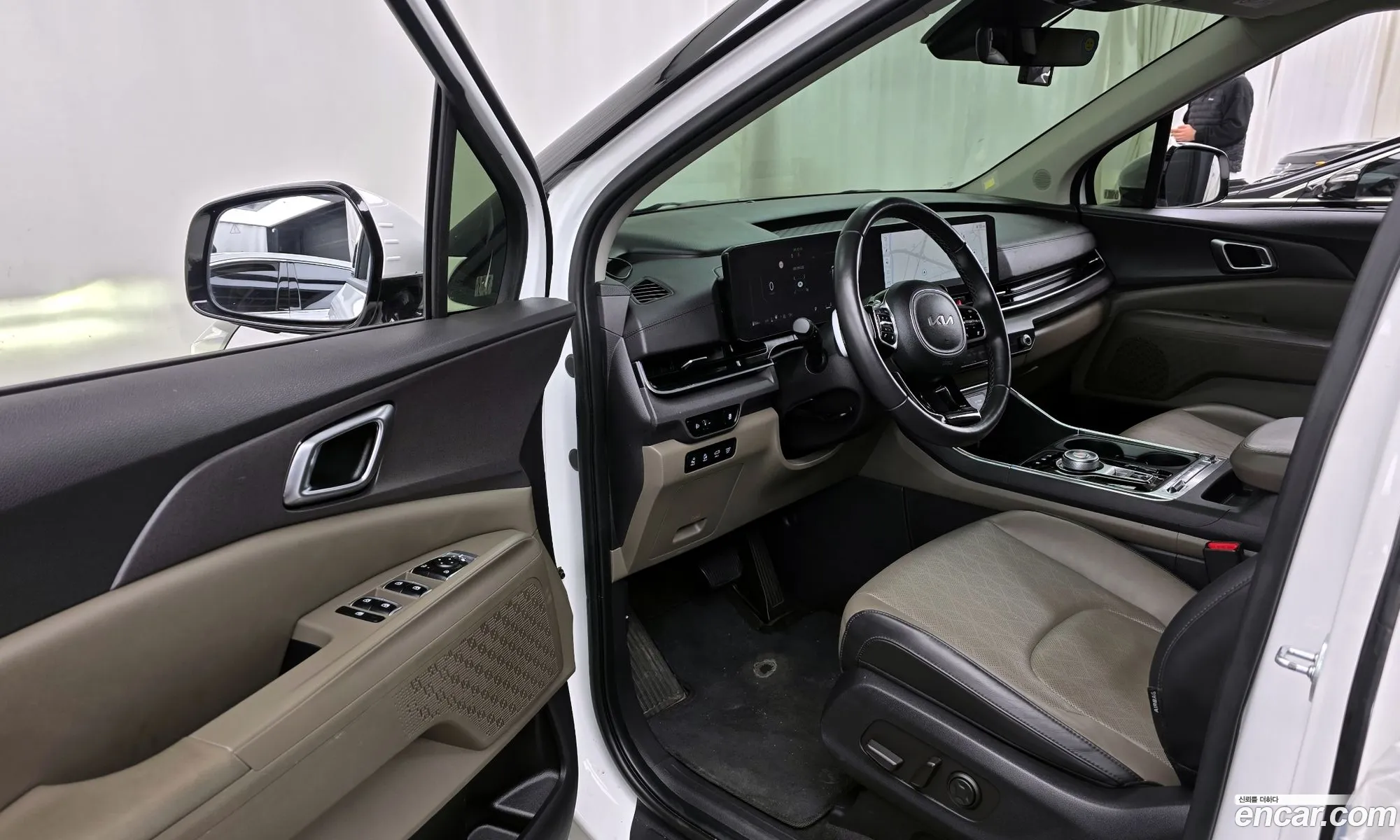 Kia Carnival 2024 — 5