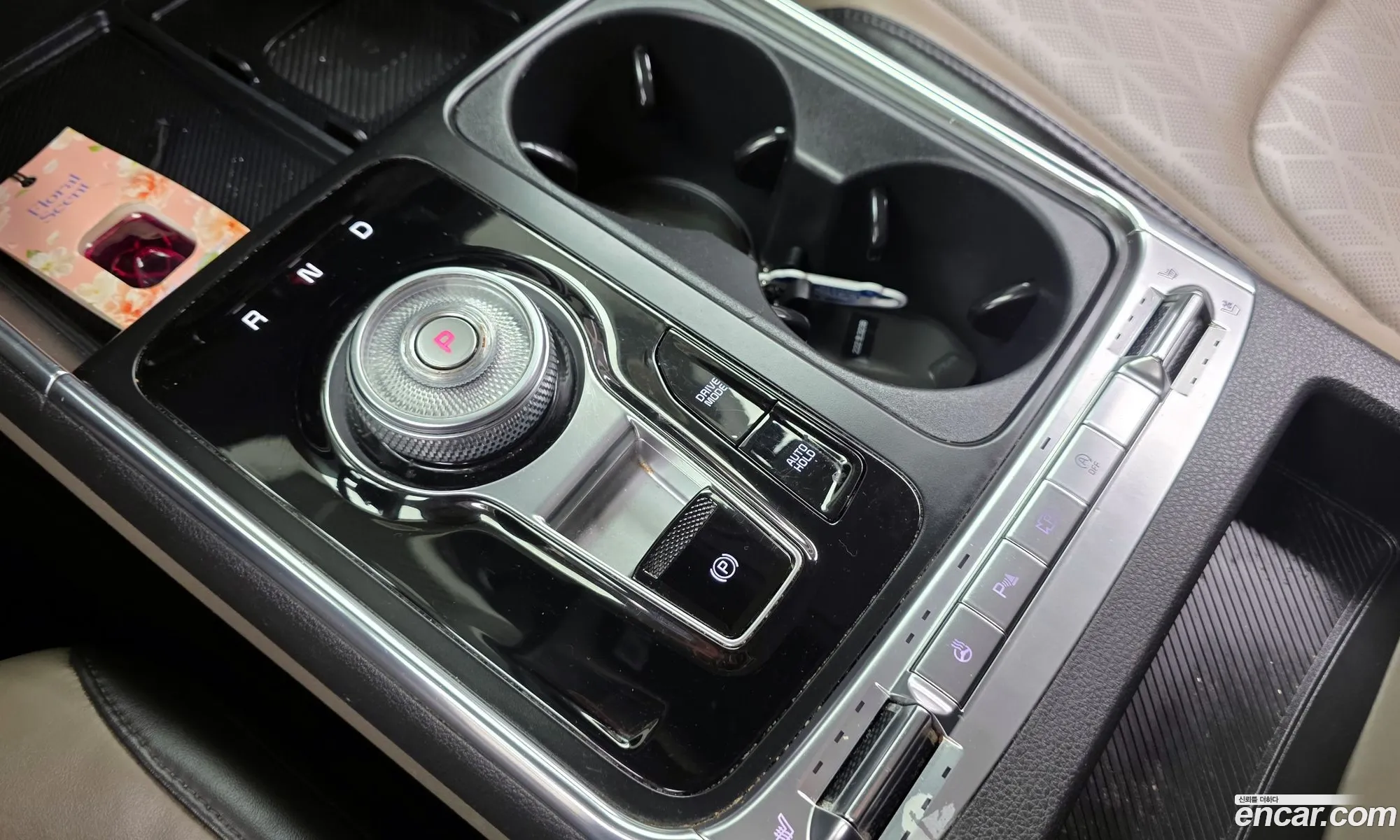 Kia Carnival 2024 — 16