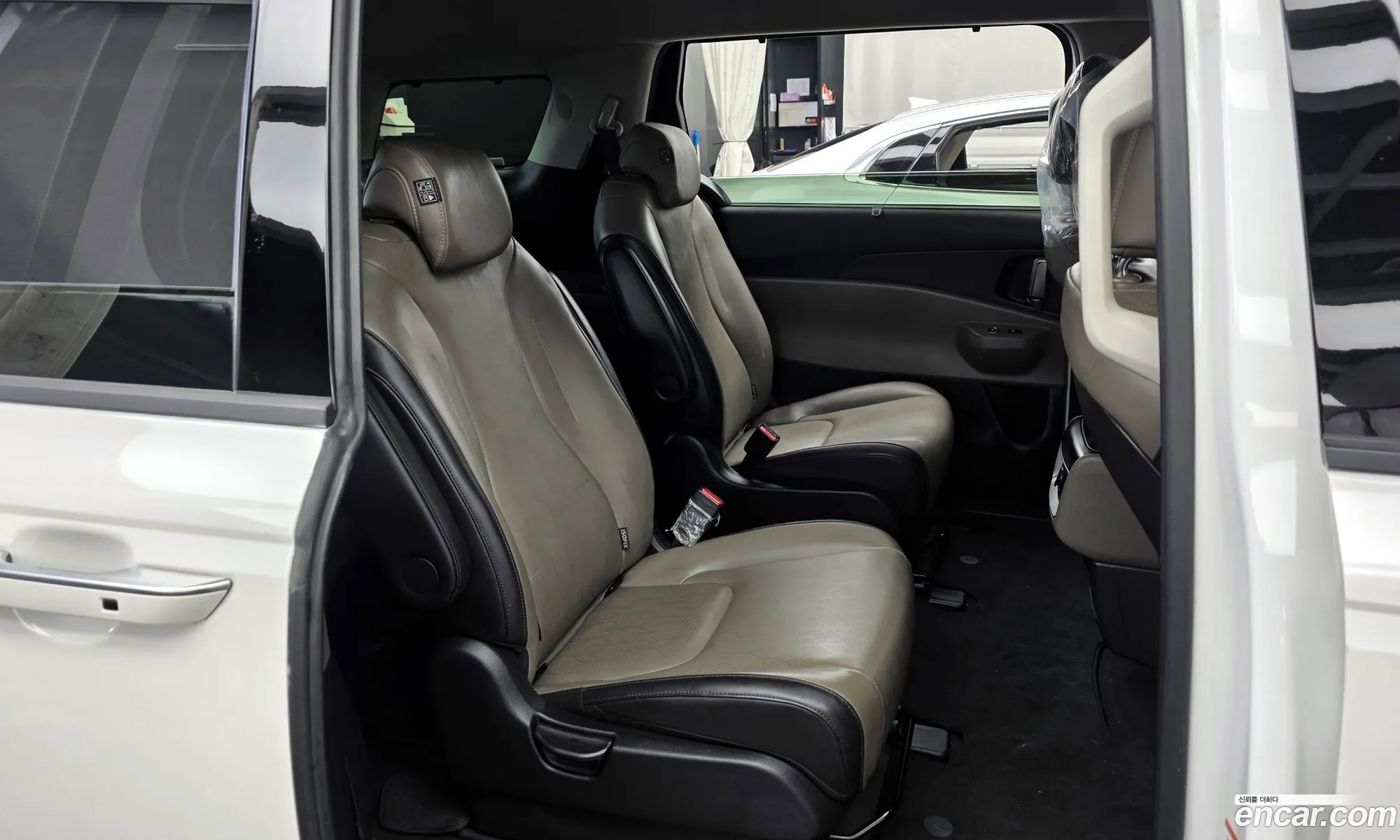 Kia Carnival 2024 — 9
