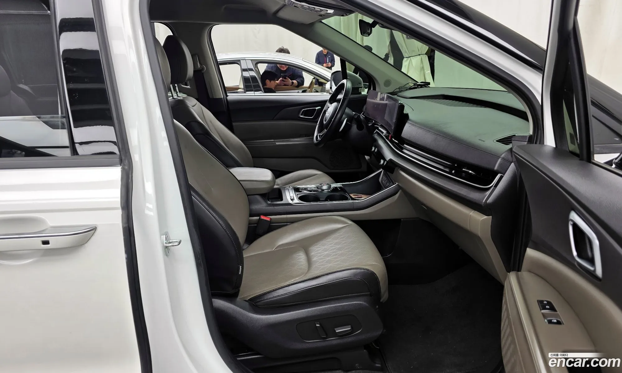 Kia Carnival 2024 — 6