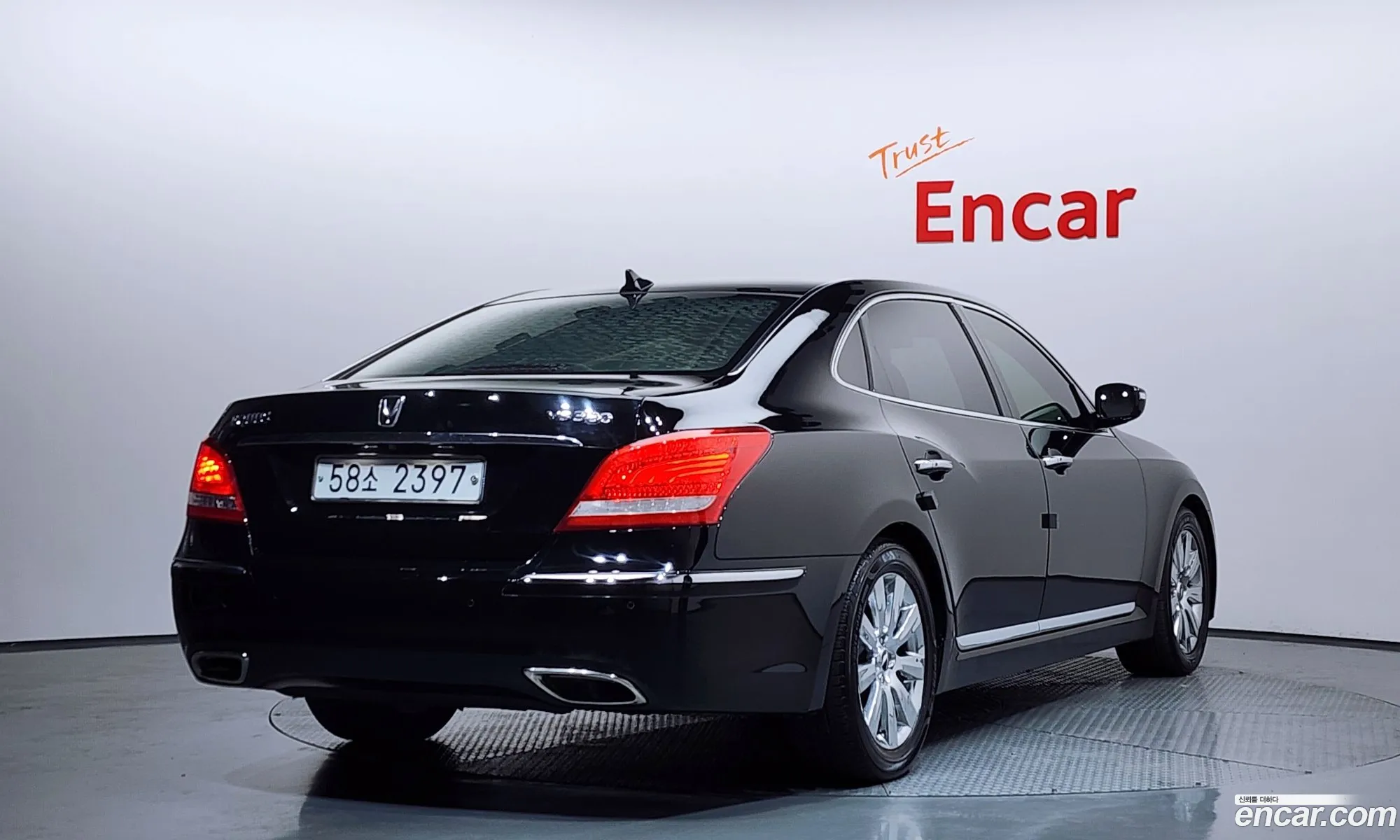 Hyundai Equus 2009 — 18