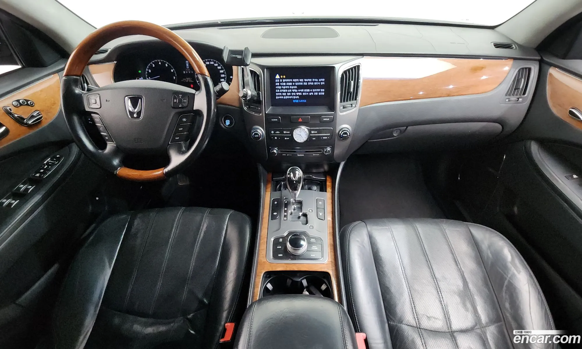 Hyundai Equus 2009 — 14
